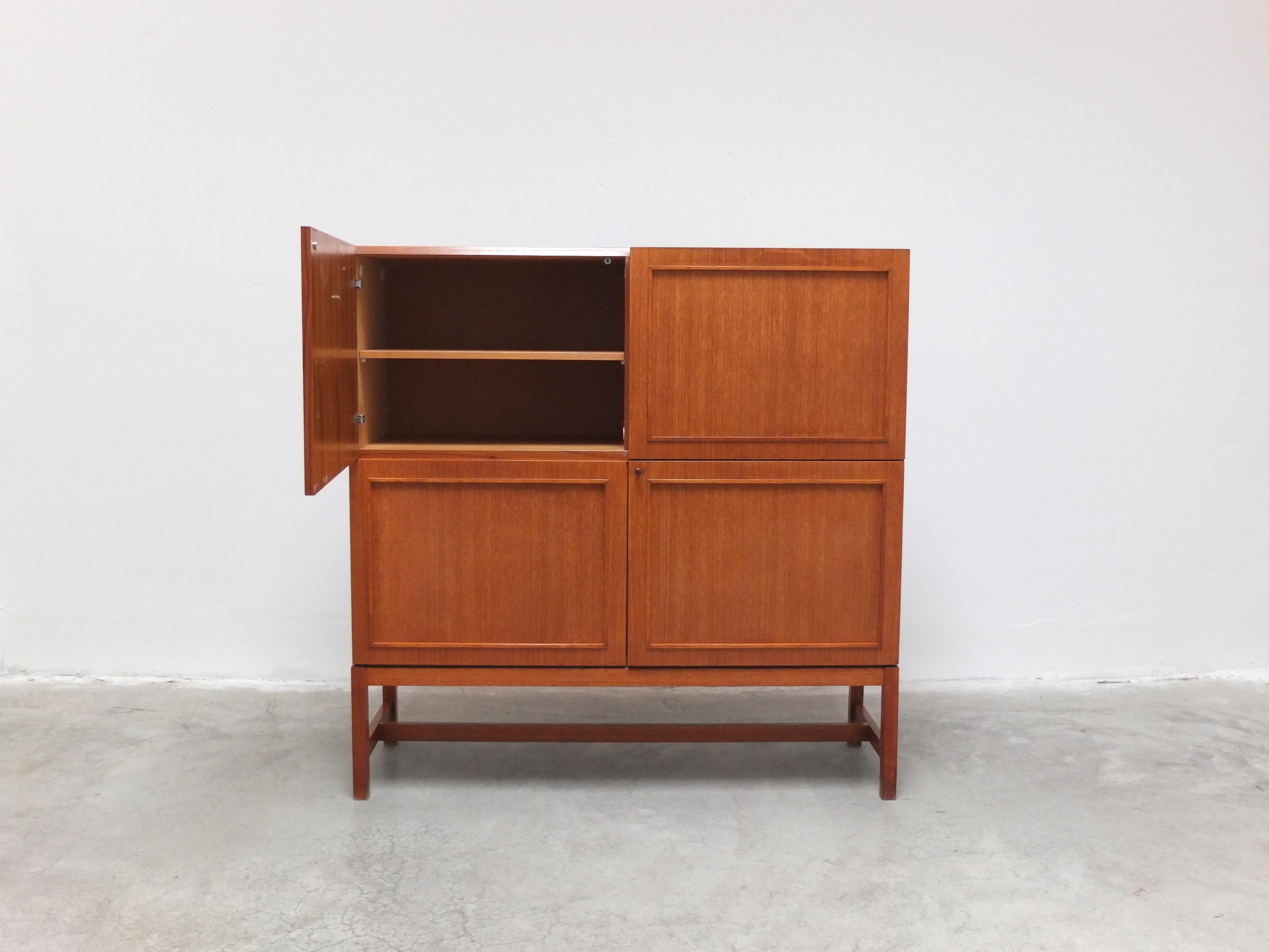 Raro mobile bar decorativo di Oswald Vermaercke per V-Form, 1966 in vendita 6