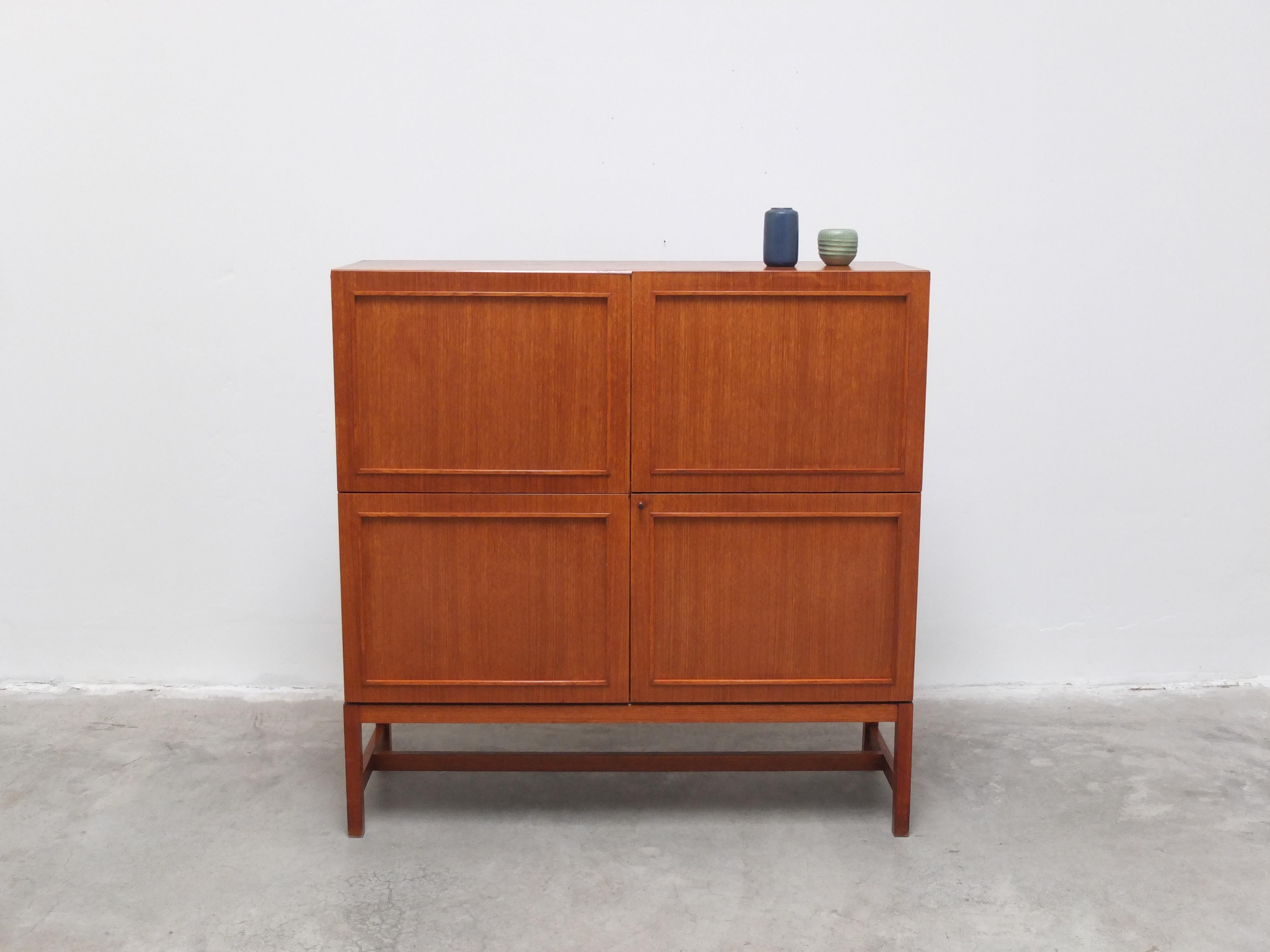 Raro mobile bar decorativo di Oswald Vermaercke per V-Form, 1966 in vendita 11