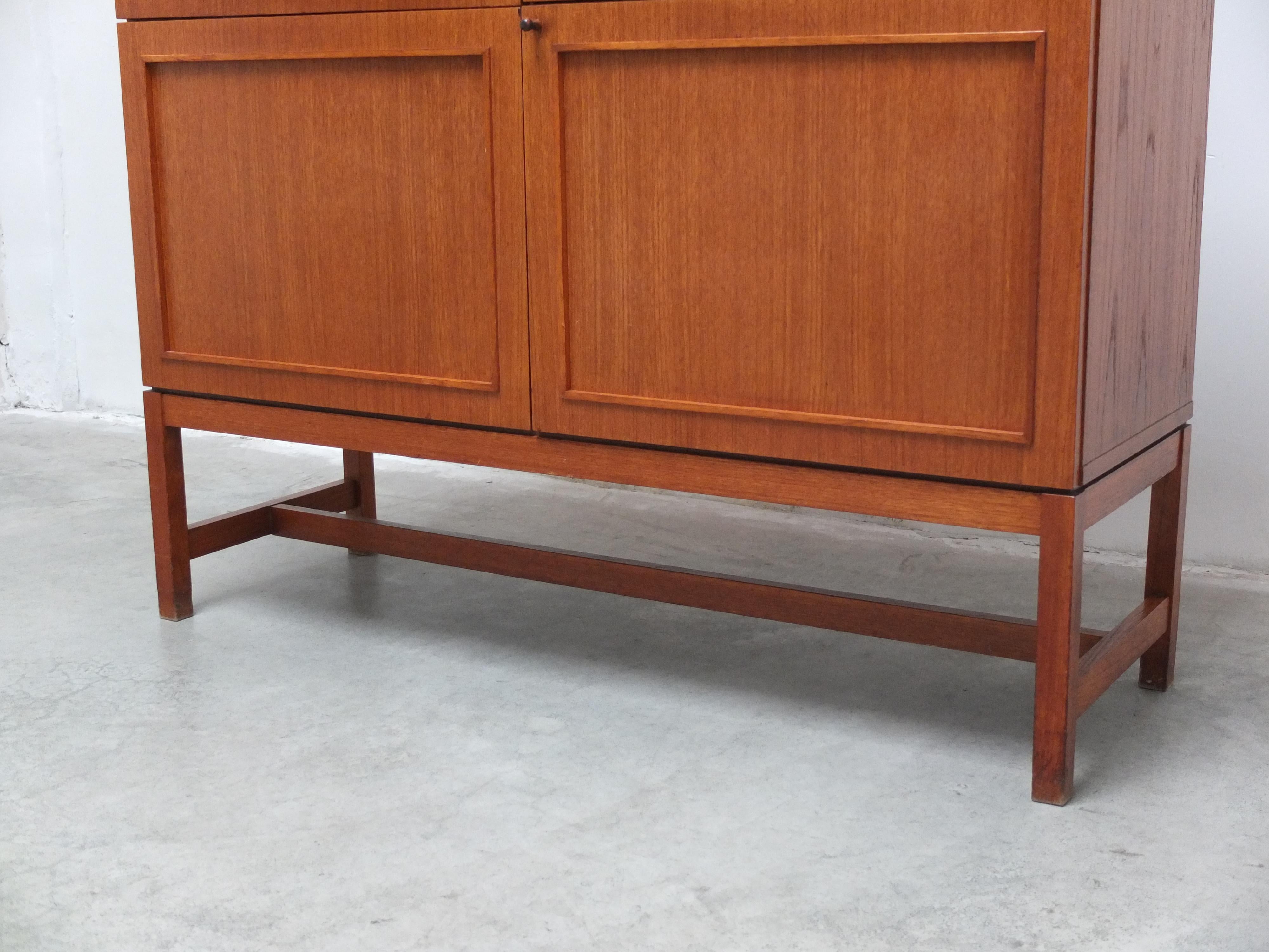 Raro mobile bar decorativo di Oswald Vermaercke per V-Form, 1966 In condizioni buone in vendita a Antwerpen, VAN