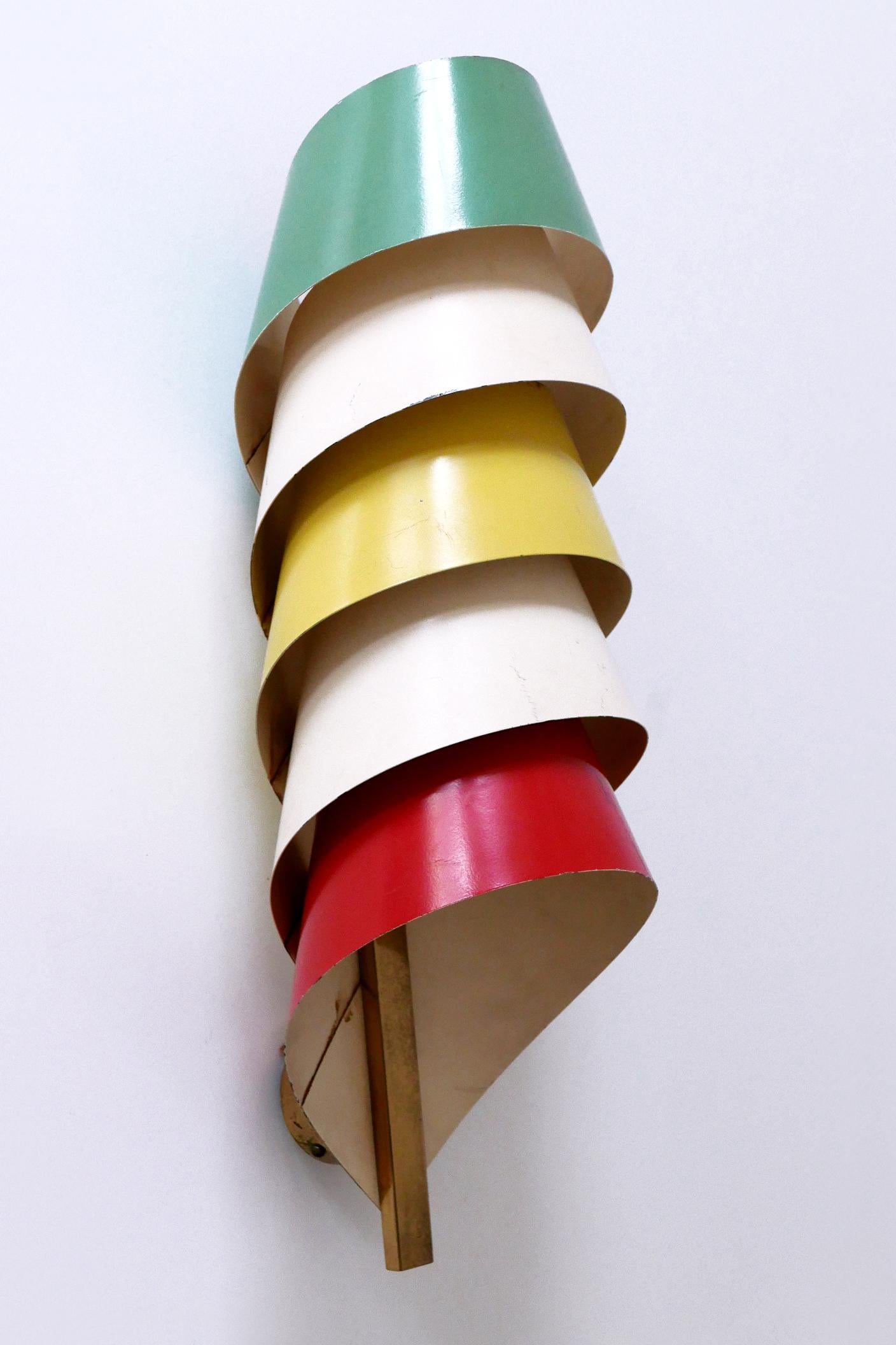 Rare & Decorative Mid-Century Modern Sconce or Wall Lamp Scandinavia 1950s In Good Condition For Sale In Munich, DE