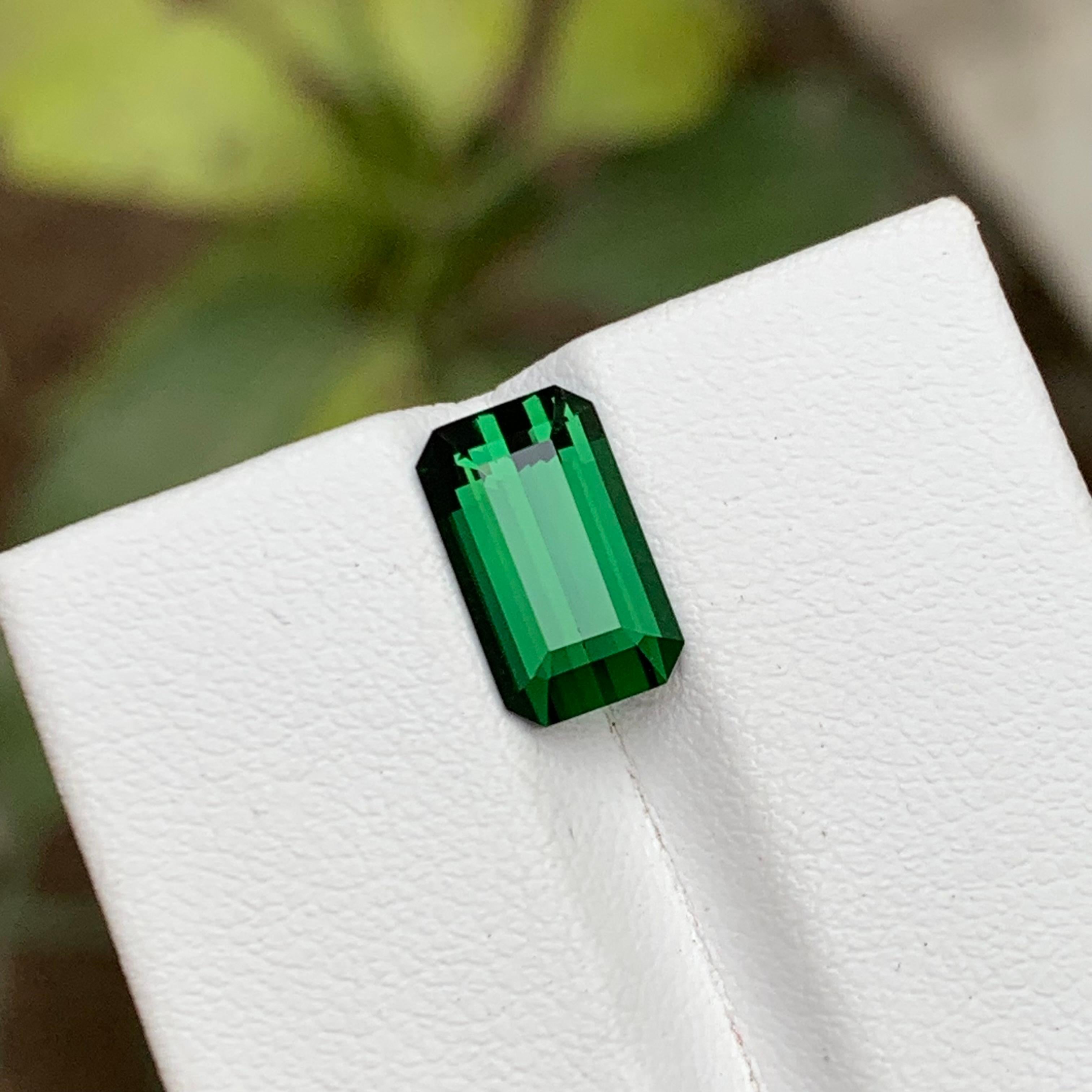 GEMSTONE TYPE: Tourmaline
PIECE(S): 1
WEIGHT: 2.95 Carats
SHAPE: Emerald
SIZE (MM):  10.95 x 6.47 x 4.71
COLOR: Green
CLARITY: Eye Clean
TREATMENT: None
ORIGIN: Afghanistan 🇦🇫 
CERTIFICATE: On demand

This stunning 2.95 carat green tourmaline