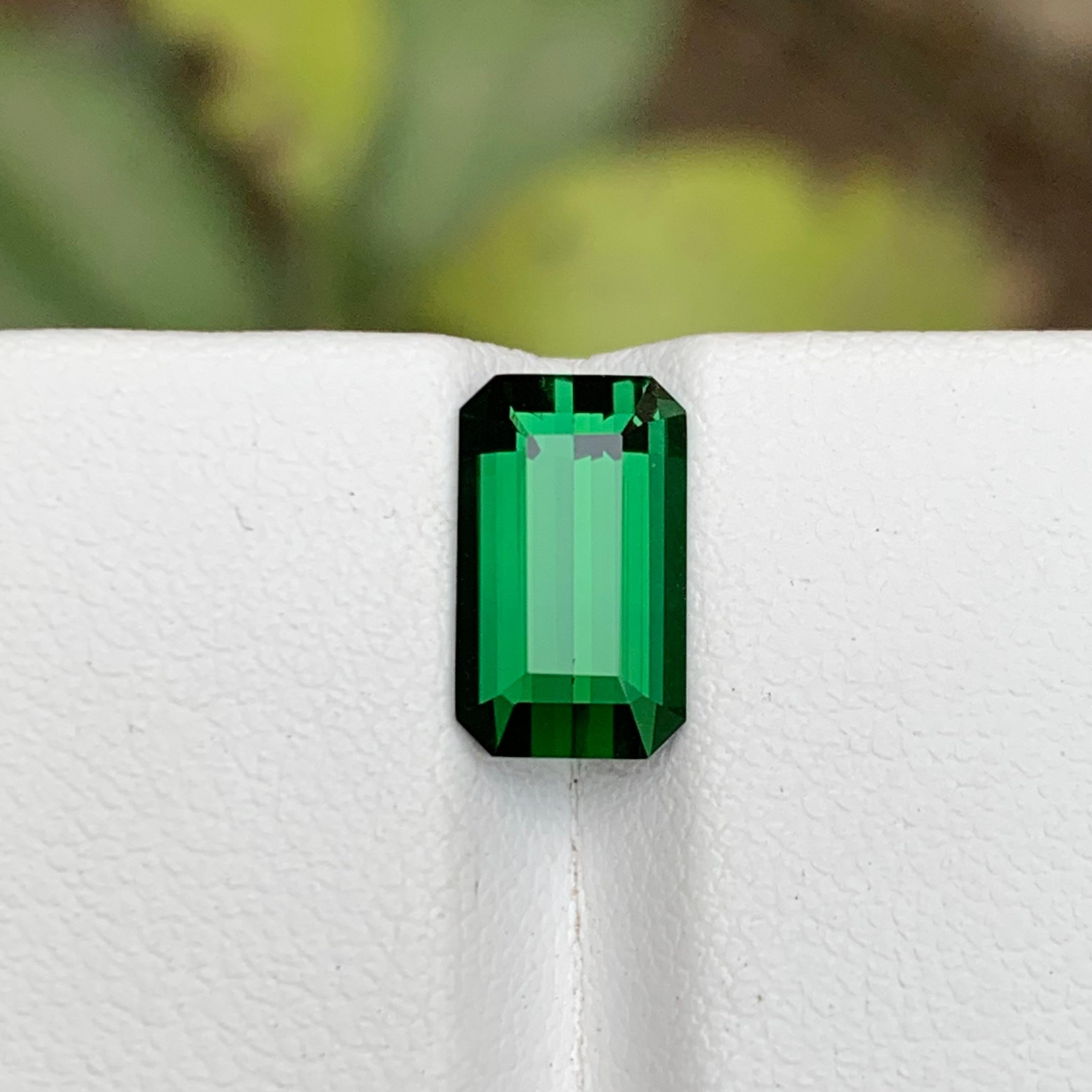 Women's or Men's Rare Deep Green Natural Tourmaline Gemstone 2.95 Ct Emerald Cut for Ring/Pendant For Sale