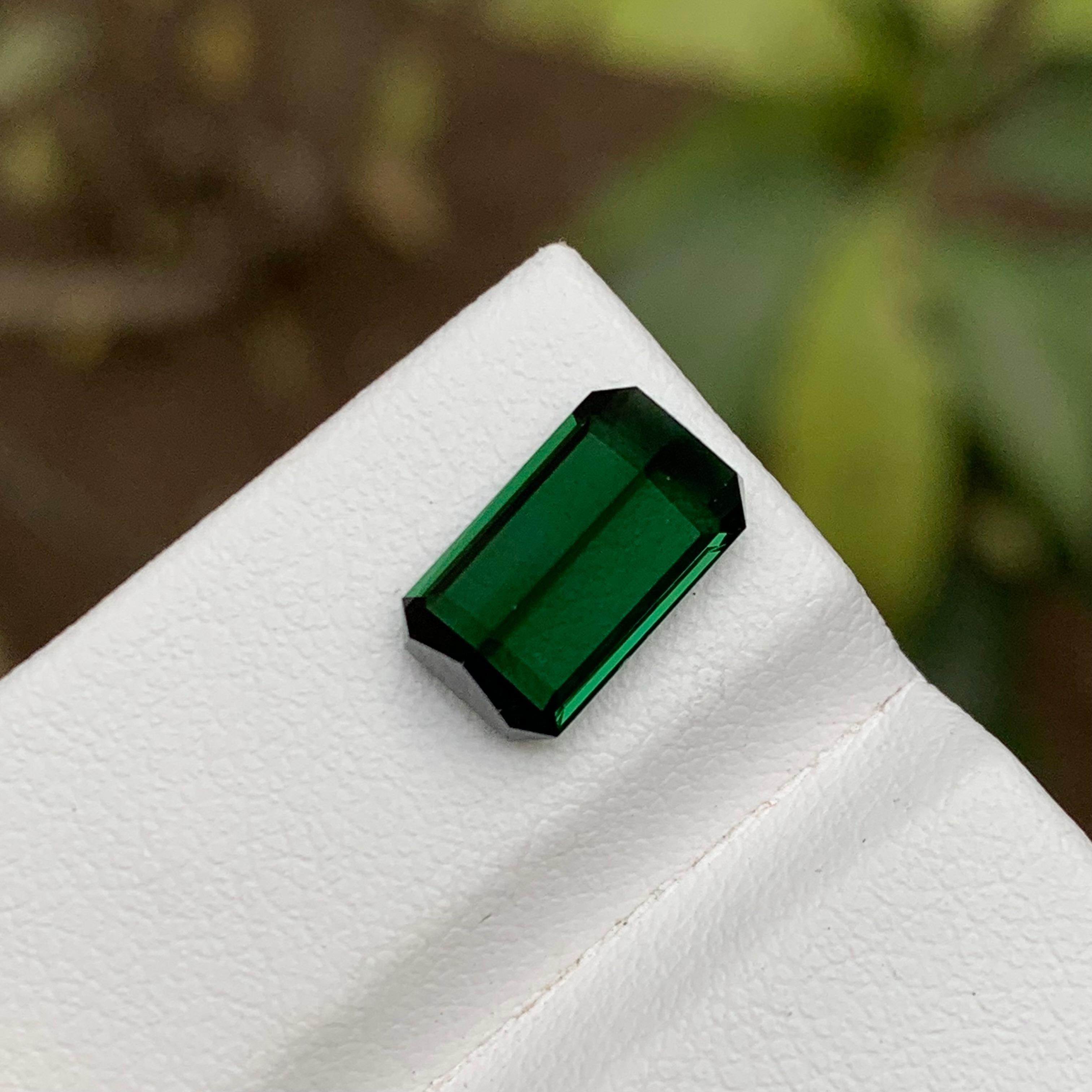 Rare Deep Green Natural Tourmaline Gemstone 2.95 Ct Emerald Cut for Ring/Pendant For Sale 2