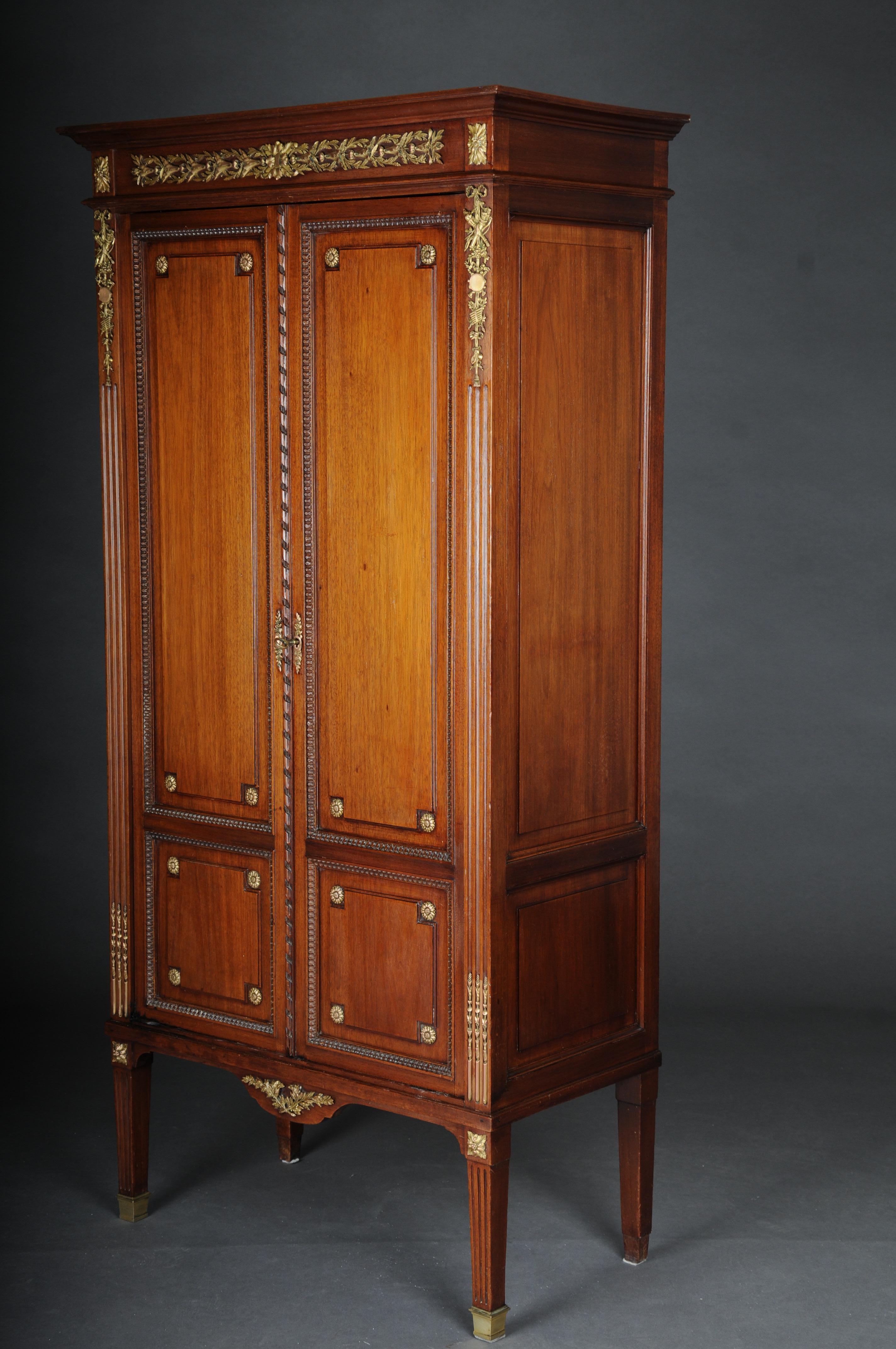 Rare delicate mahogany music cabinet around 1880, Louis XVI For Sale 10