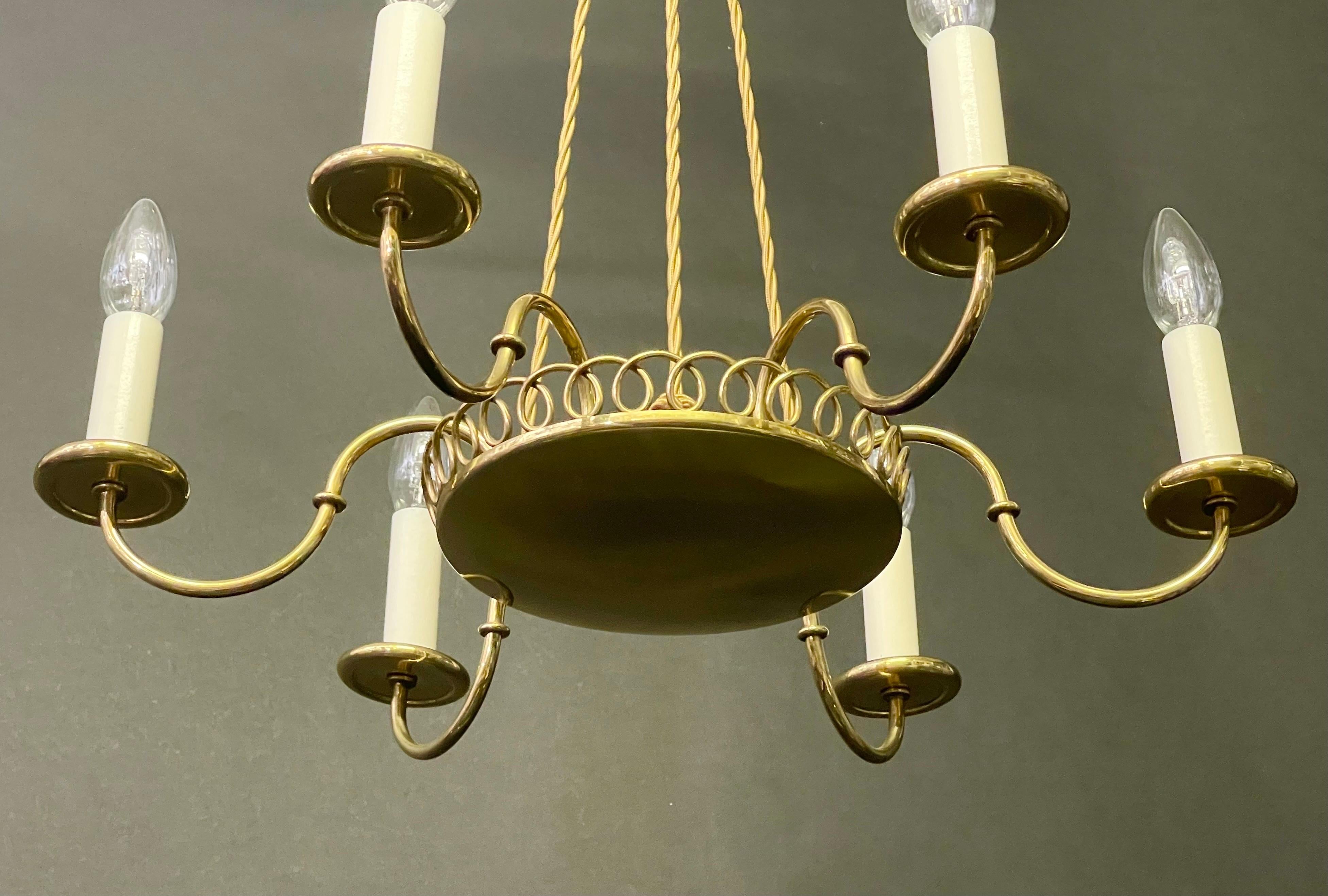 Lucidato Delicato lampadario in ottone lucido di Josef Frank, anni '50 (restaurato) in vendita