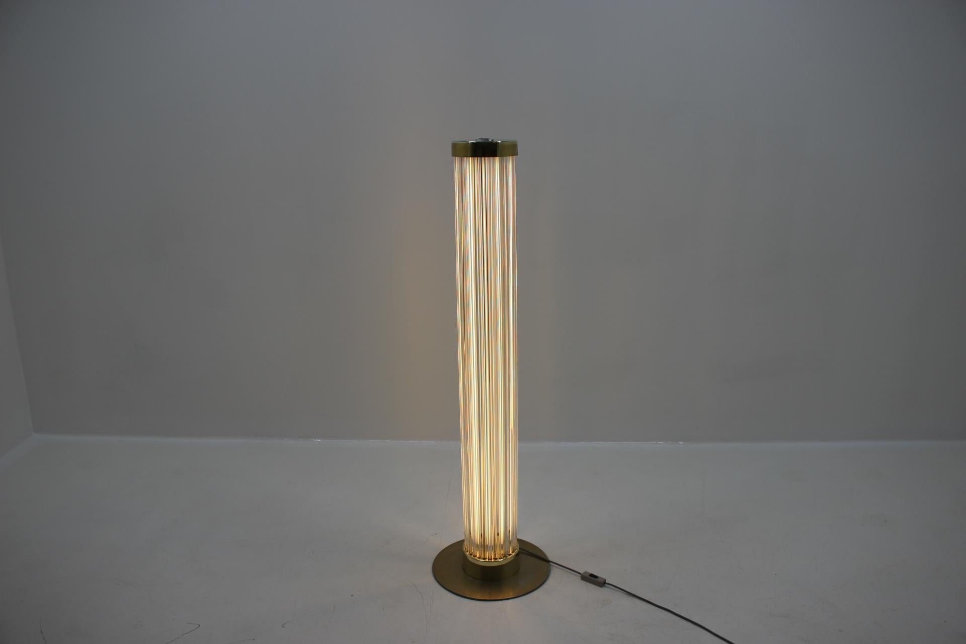 Rare Design Brass and Art Glass Modern Floor Lamp Kamenický Šenov/Preciosa, 1960 For Sale 2
