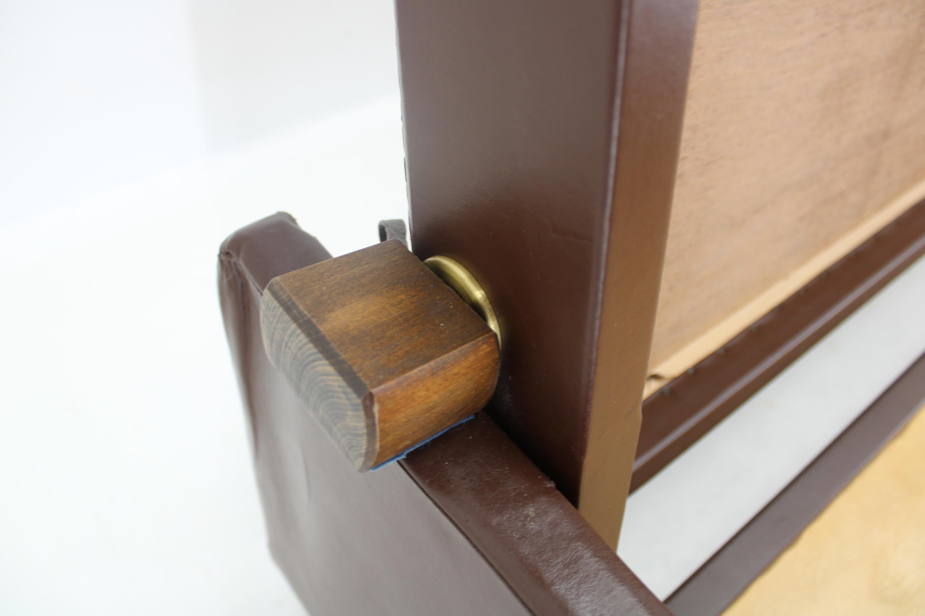Divano pieghevole in pelle dal design raro di Arch. Spicka, anni '70, Cecoslovacchia in vendita 5