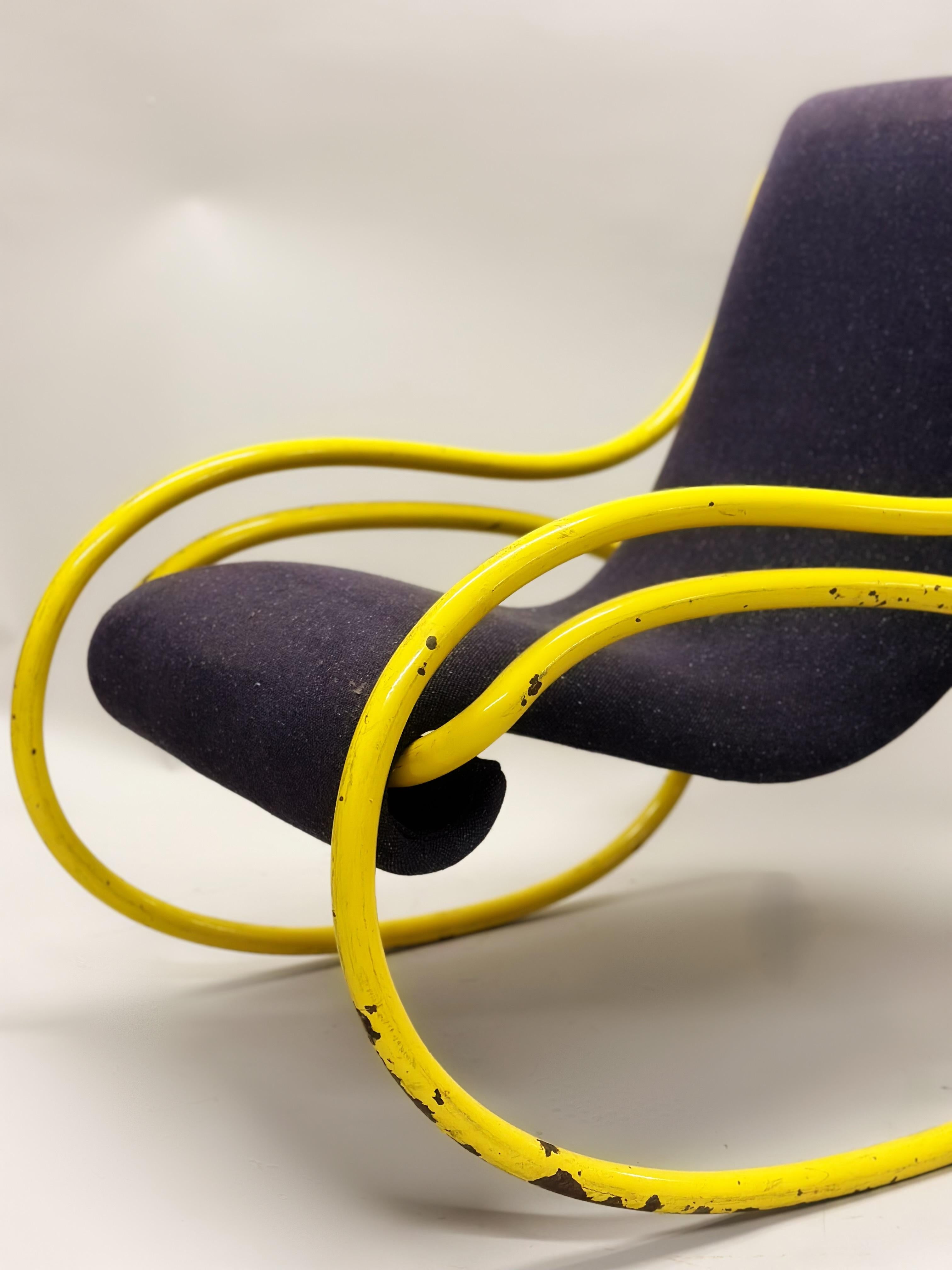 20th Century Rare Design Mid-Century Rocking Chair / Lounge Chair Attr. to Gae Aulenti For Sale
