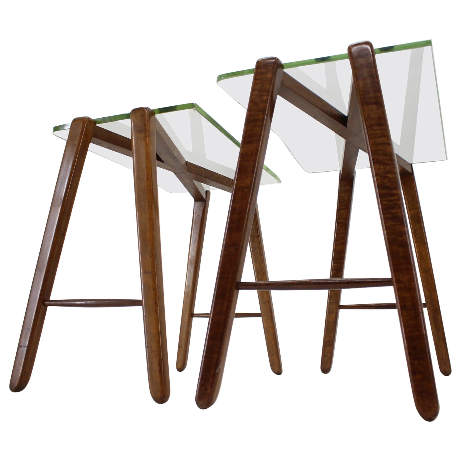 Tables gigognes et tables d'appoint en bois organique, design rare du milieu du siècle, années 1950