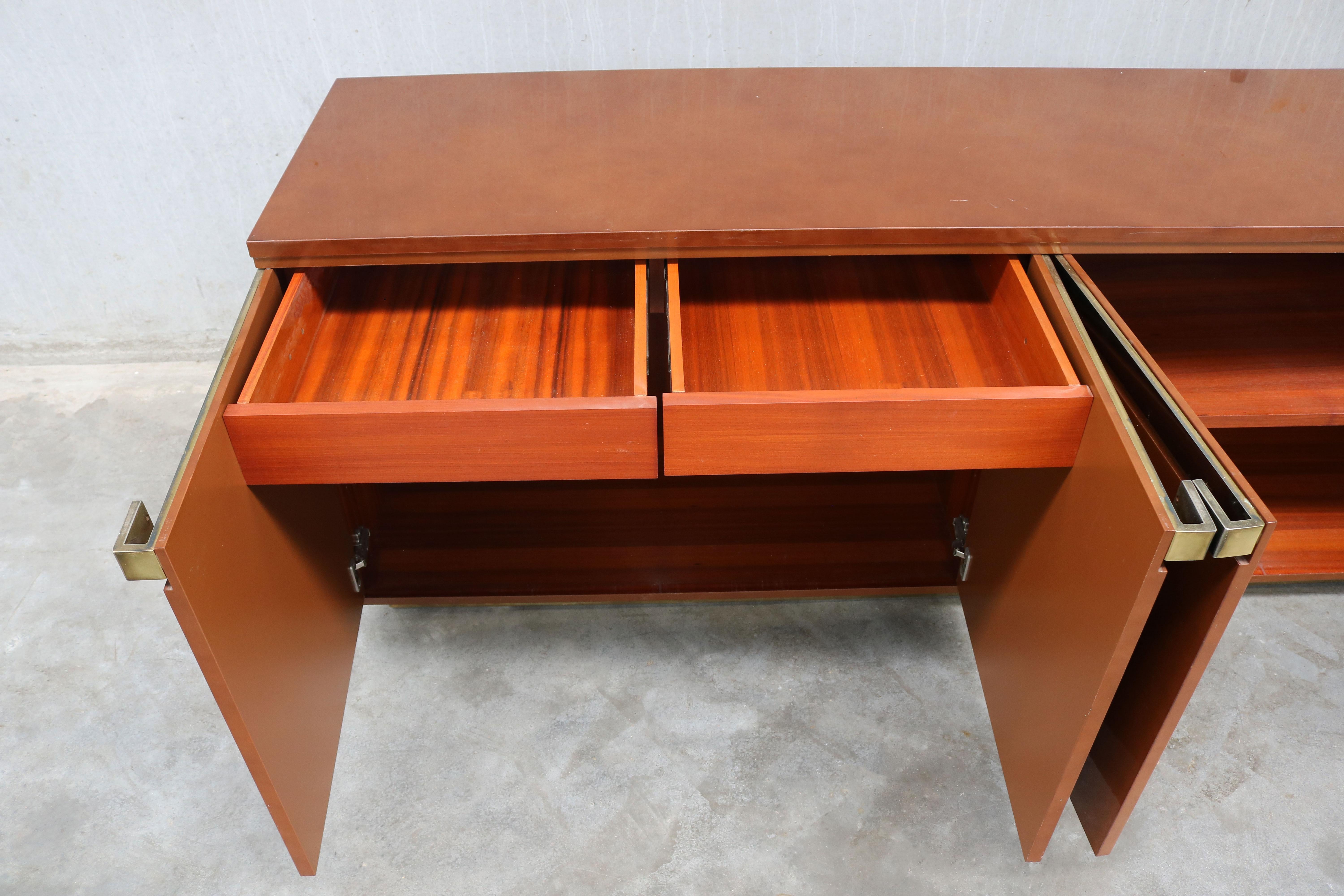 Buffet design rare de Guy Lefevre pour Maison Jansen 1970 Hollywood Regency Bon état à Ijzendijke, NL