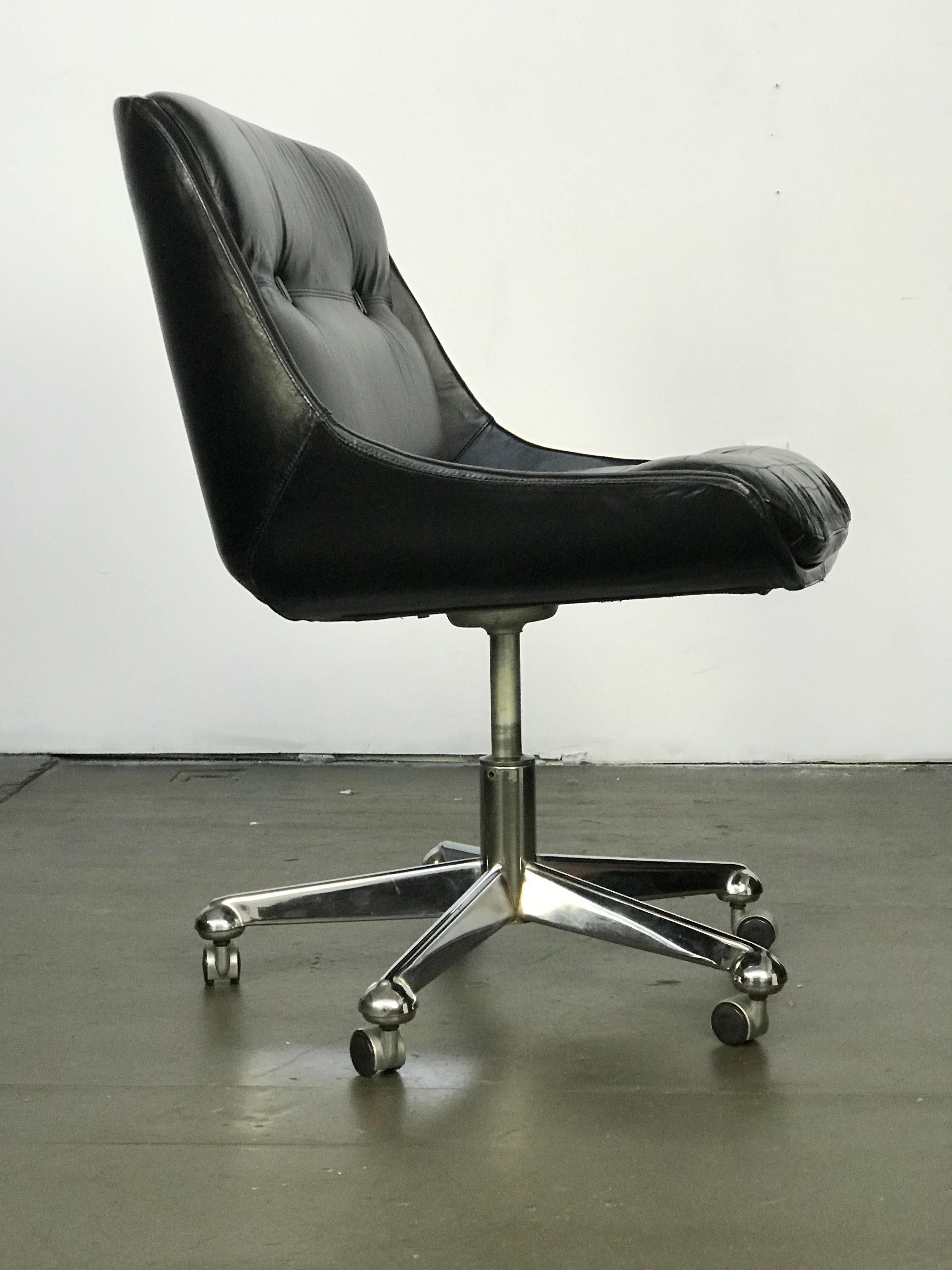 Mid Century Modern Desk Chair in Leather by Jean Gillon  2