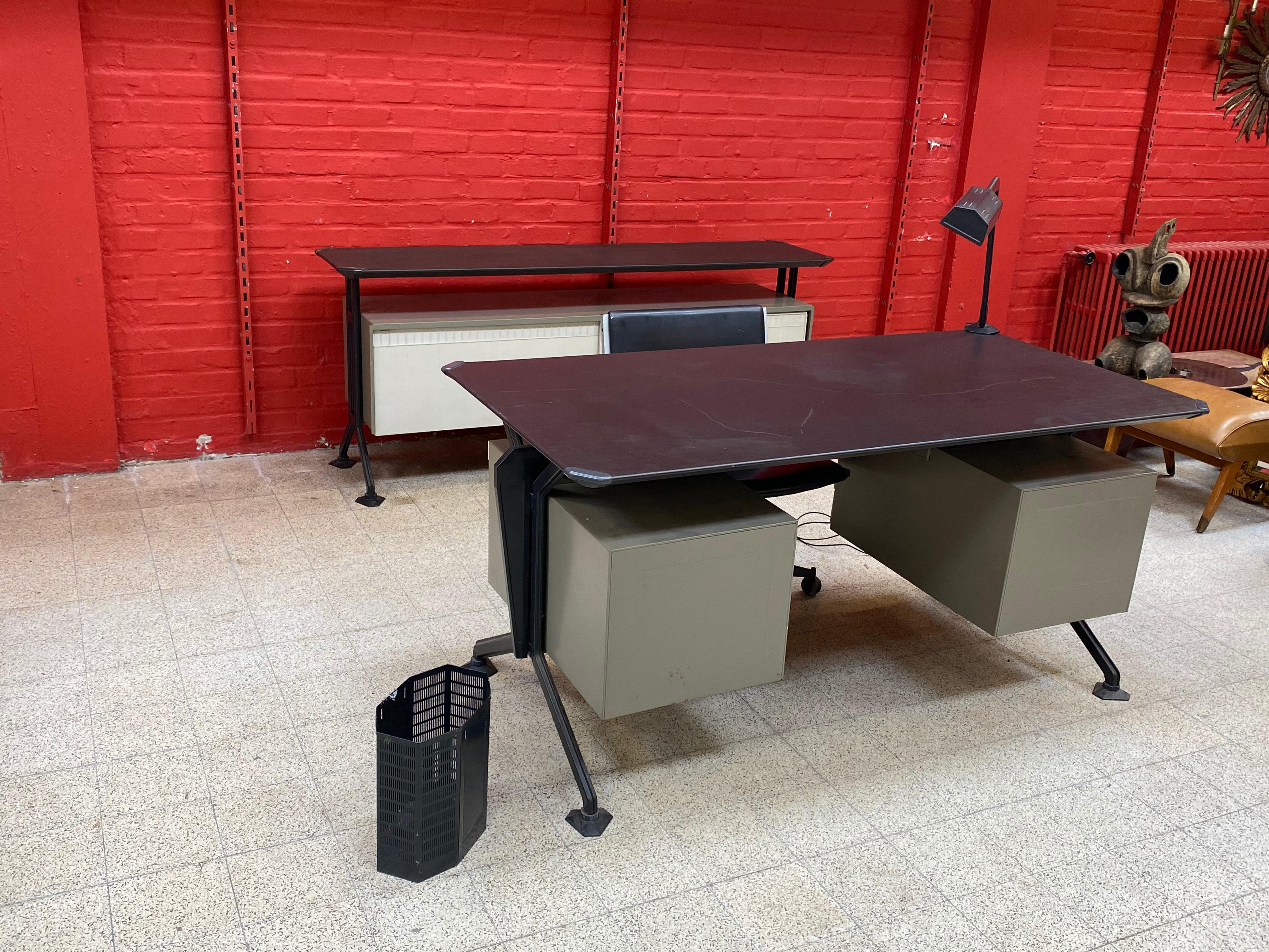 Ensemble de bureau rare de BBPR pour Olivetti Synthesis, datant d'environ 1960 en vente 10