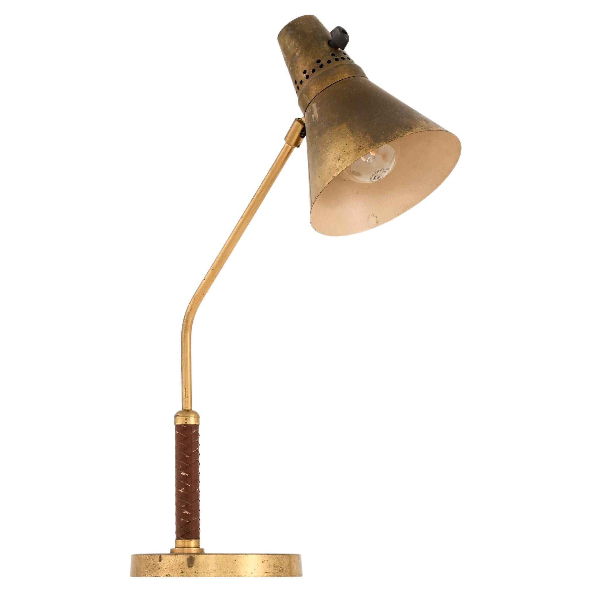 Rare Desk / Table Lamp in Brass and Leather, 1950's For Sale