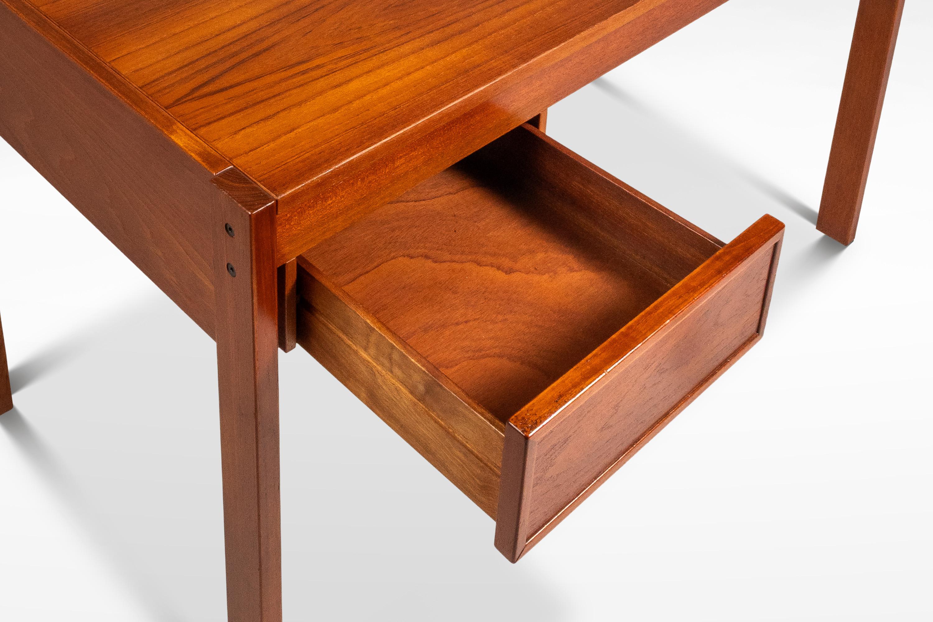 Seltener Schreibtisch mit Schiebeplatte, Peter Løvig Nielsen, Løvig Dansk, Dänemark, 1960er Jahre im Angebot 5