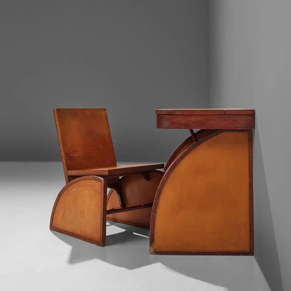 Seltener Schreibtisch mit Stuhl von Brown Saltman (Holz) im Angebot