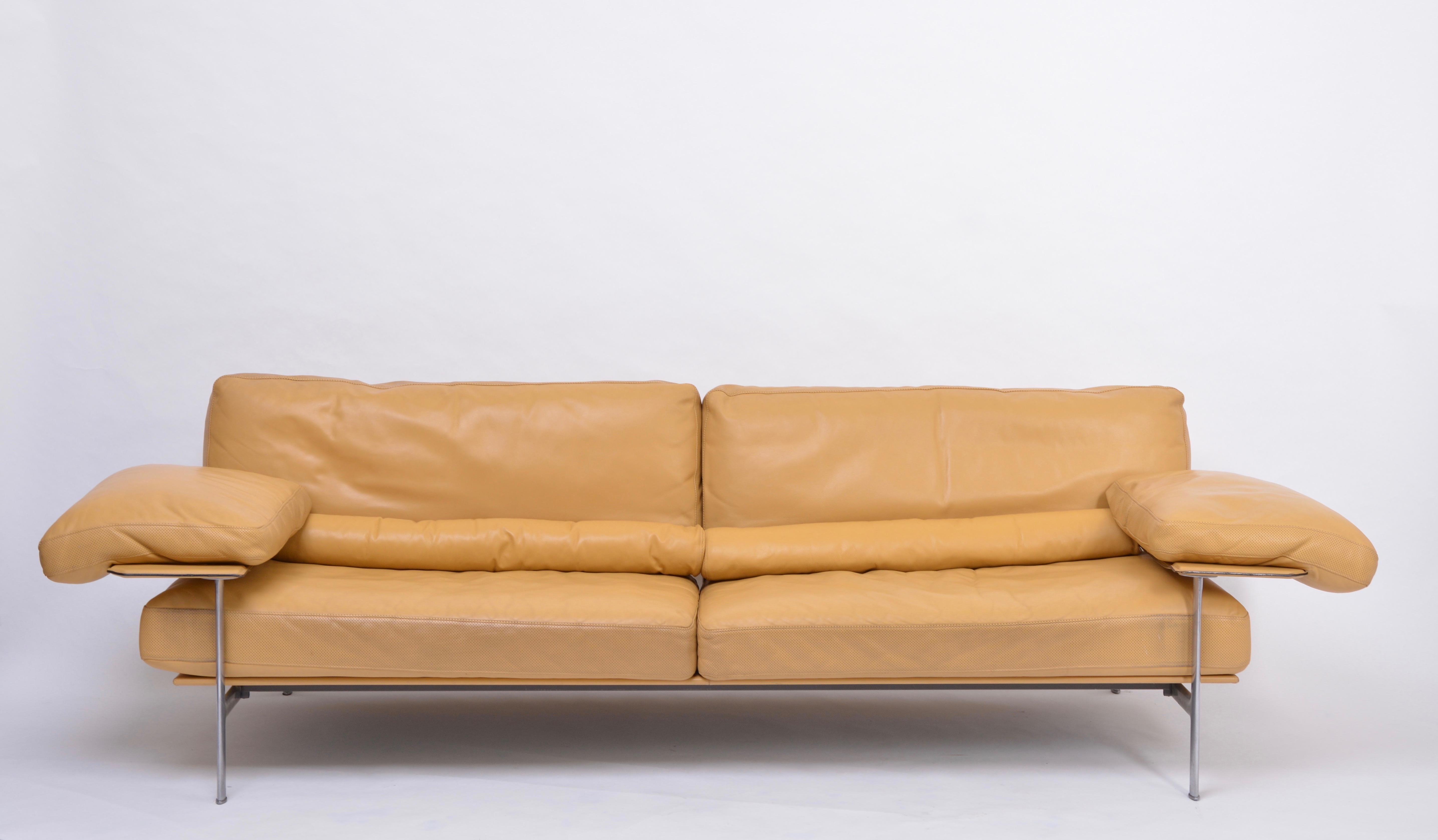 Rare Diesis Sofa in Ochre Colored Leather by Citterio & Nava for B&B Italia
The 