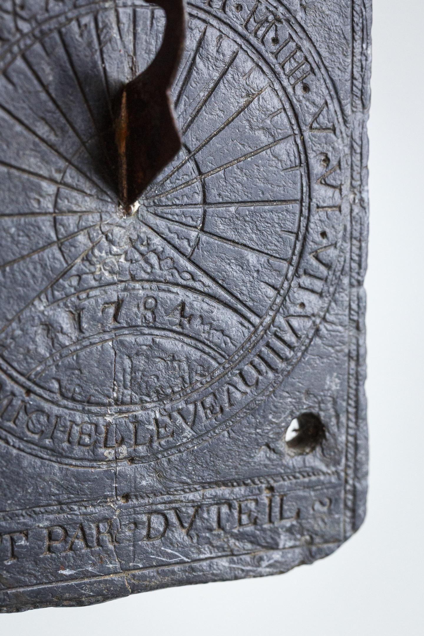 Rare Diminutive 18th Century Sundial Plate Signed and Dated For Sale 8