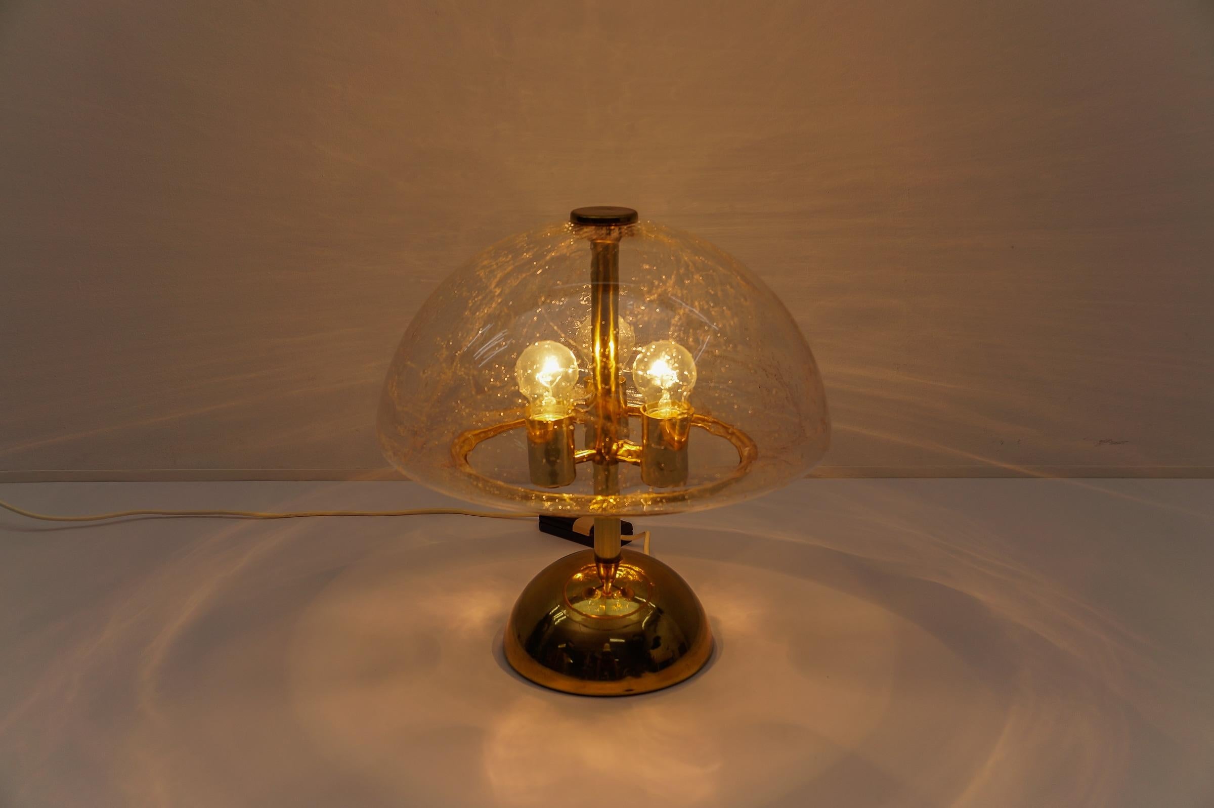 Rare lampe de table dimmable en or et verre de Murano de Doria, années 1970, Allemagne en vente 1