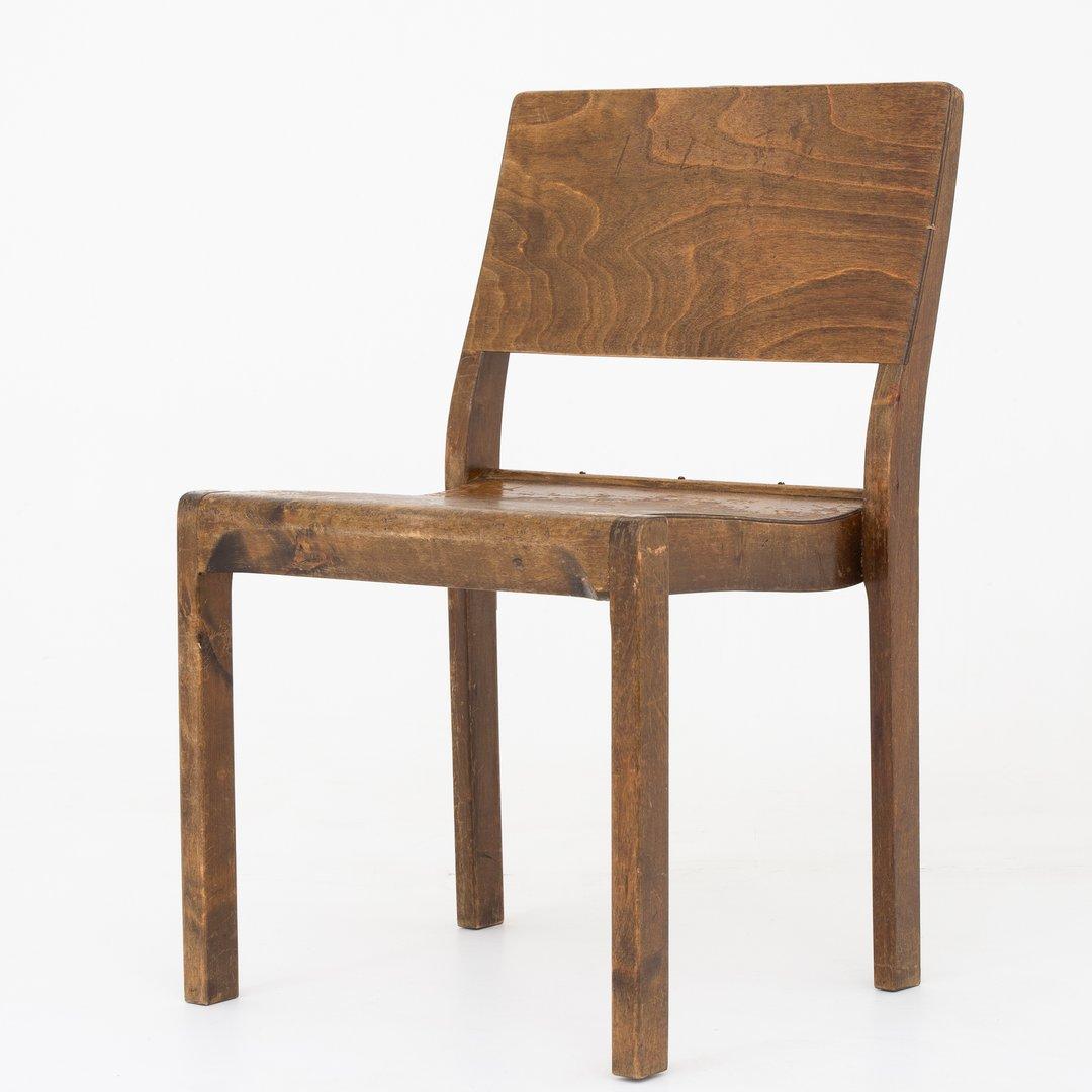 Seltenes Esszimmer-Set mit Tisch und vier Stühlen von Alvar Aalto (Patiniert) im Angebot