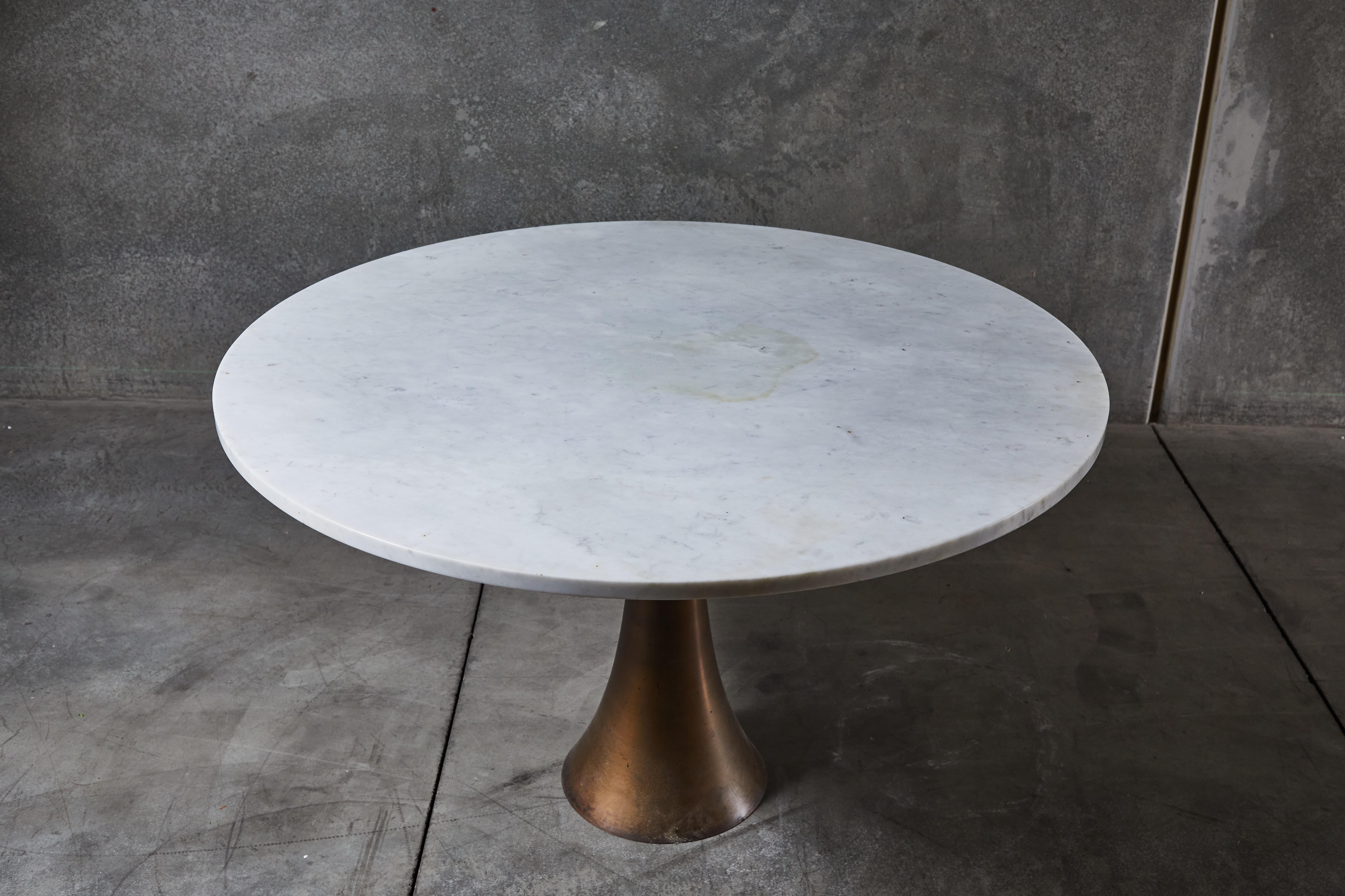 aero marble round dining table