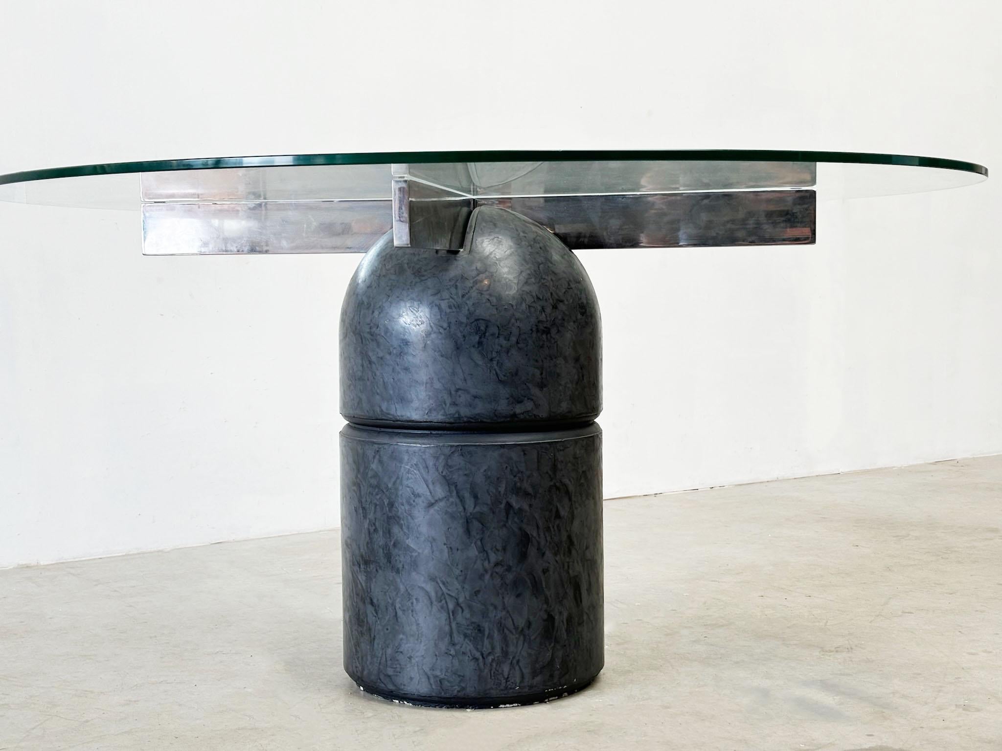 Late 20th Century Rare Dining table by Giovanni Offredi for Saporiti Italy