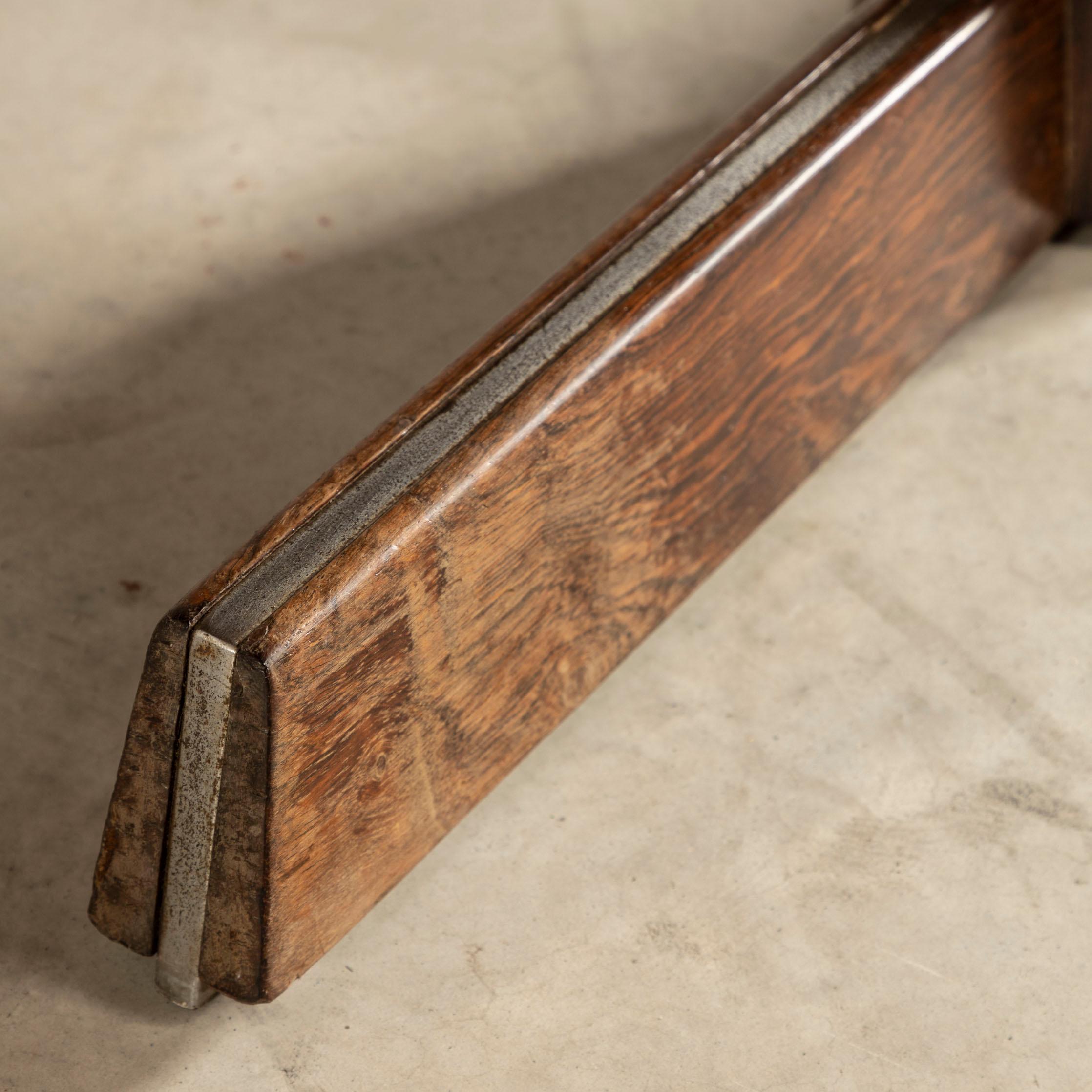 Rare table de salle à manger en bois dur, par L'atelier, Brazilian Mid-Century Modern en vente 1
