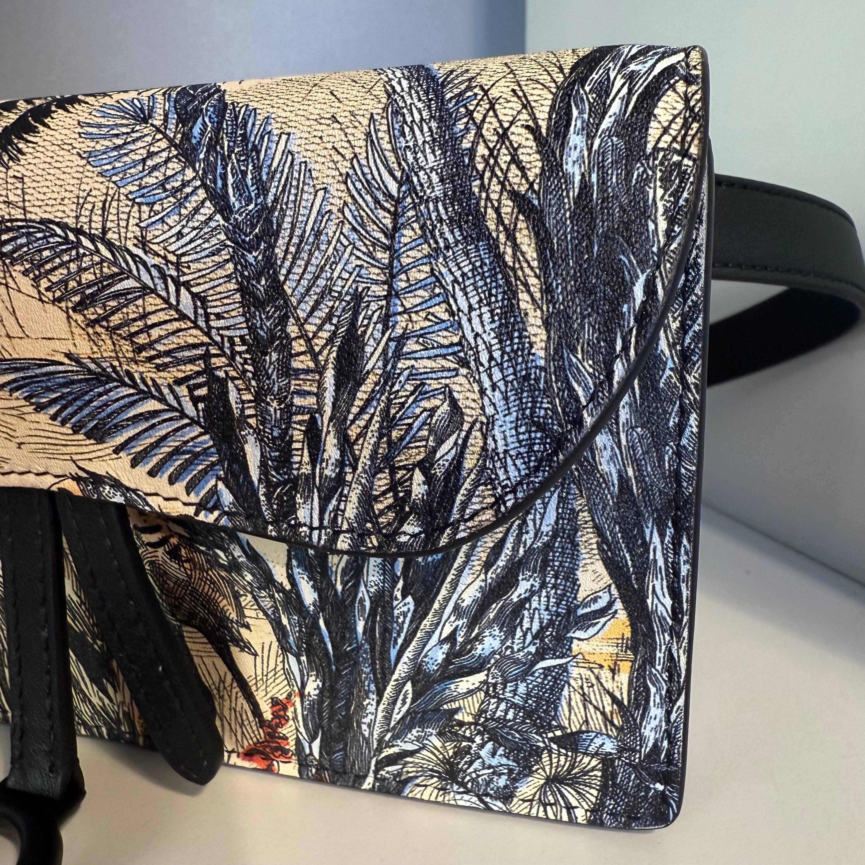 Raro bolso bandolera Dior 