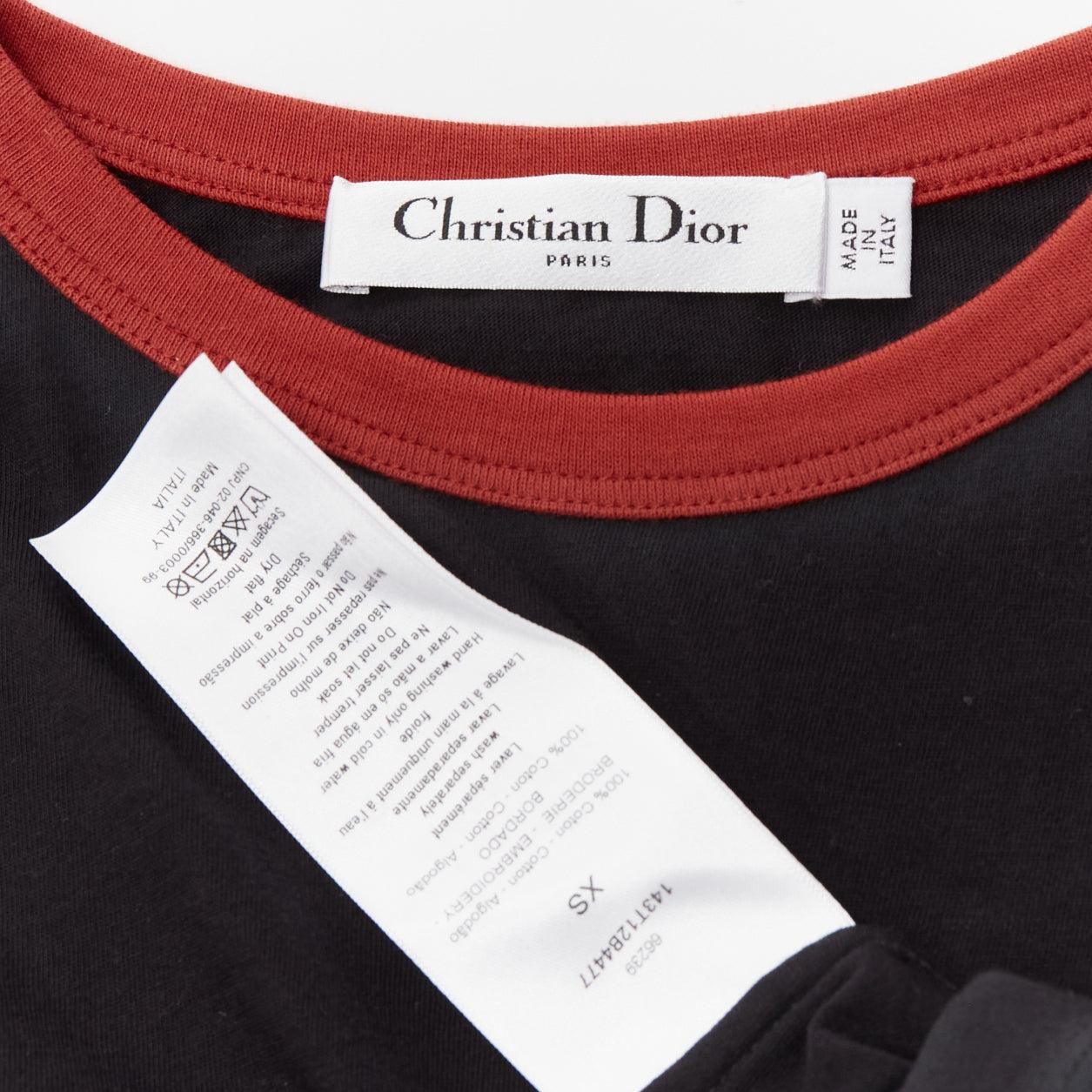 seltene DIOR Valentines schwarz rot J'adior Paris Vintage Druck Ringer-T-Shirt XS im Angebot 3