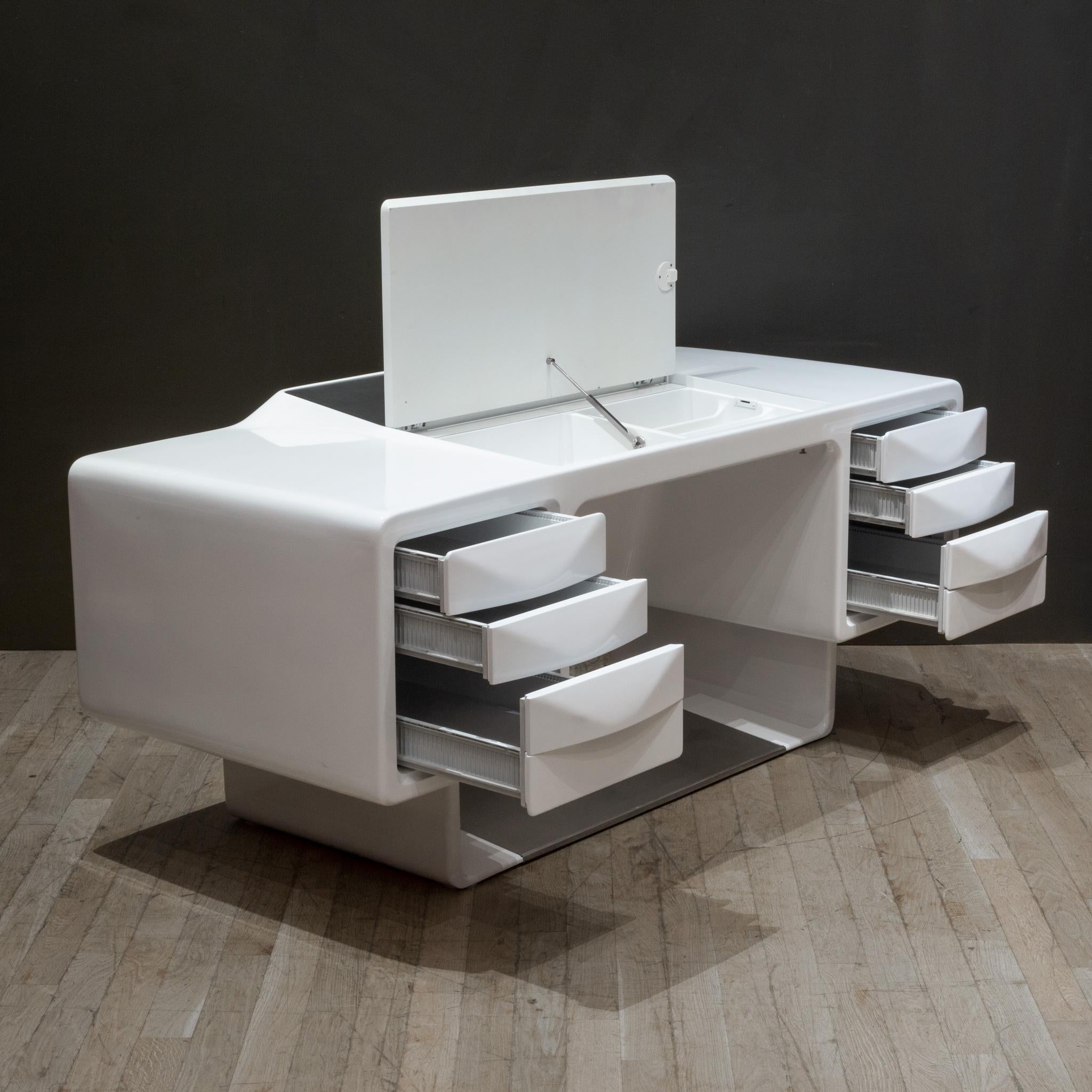 Rare Director's Desk by Ernest Igl for Wilhelm Werndl, Germany c.1970 In Good Condition In San Francisco, CA