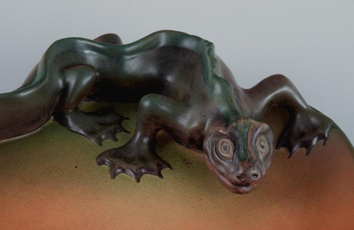 Rare Dish in Glazed Ceramic with a Lizard, Ipsens, Denmark In Excellent Condition For Sale In Copenhagen, DK