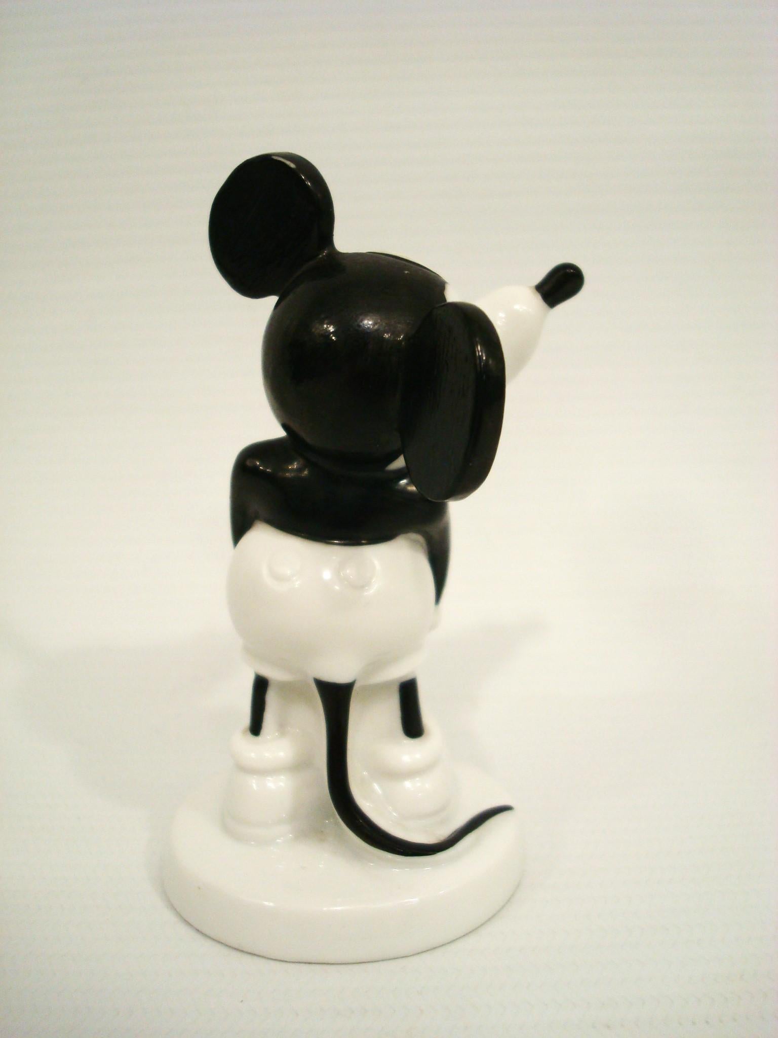 Rare Disney Mickey Mouse Porcelain Figurine, Rosenthal 1930´s In Good Condition For Sale In Buenos Aires, Olivos