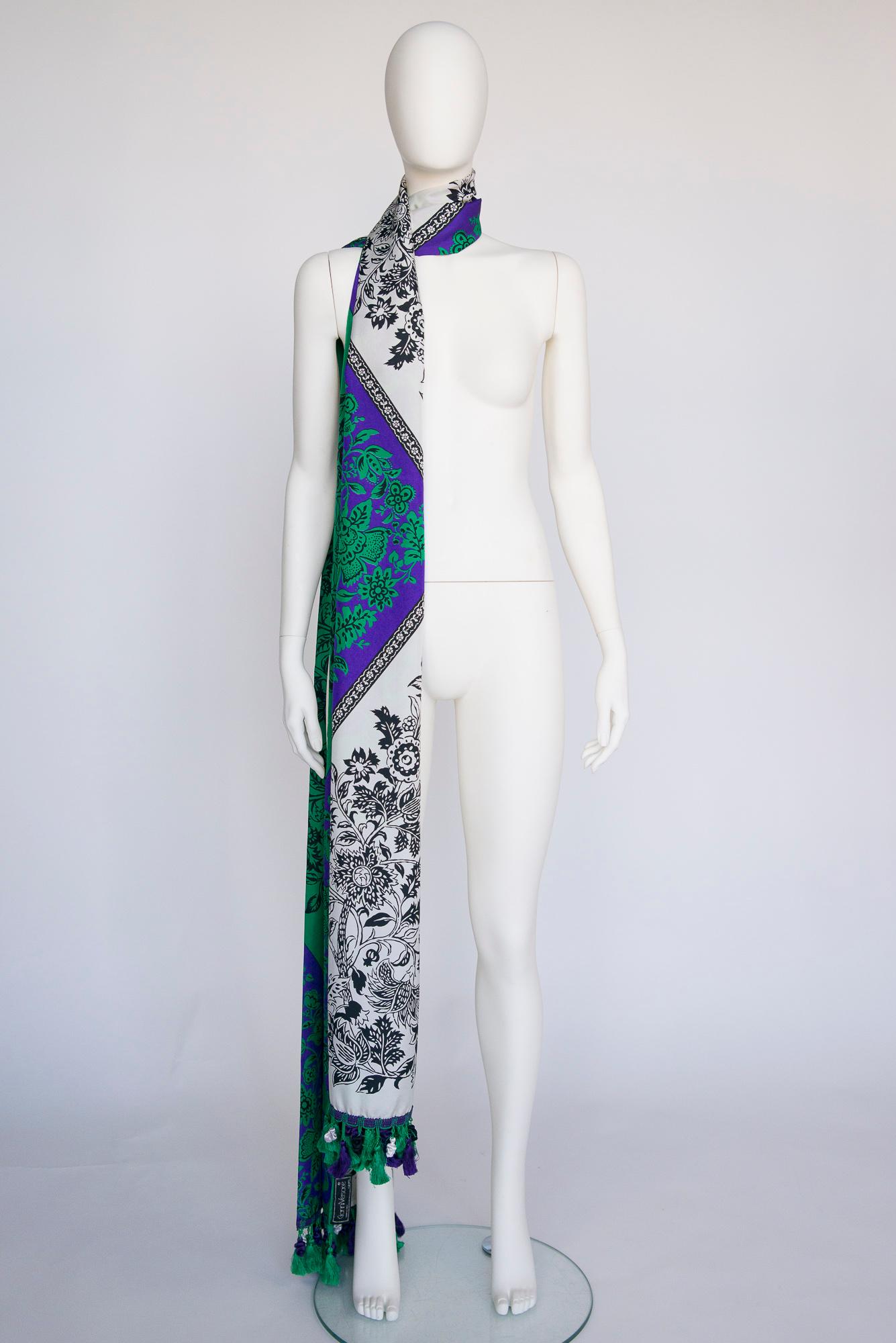 Rare Documented Gianni Versace Sera Fringed Giant Stole Shawl, SS 1988 For Sale 6