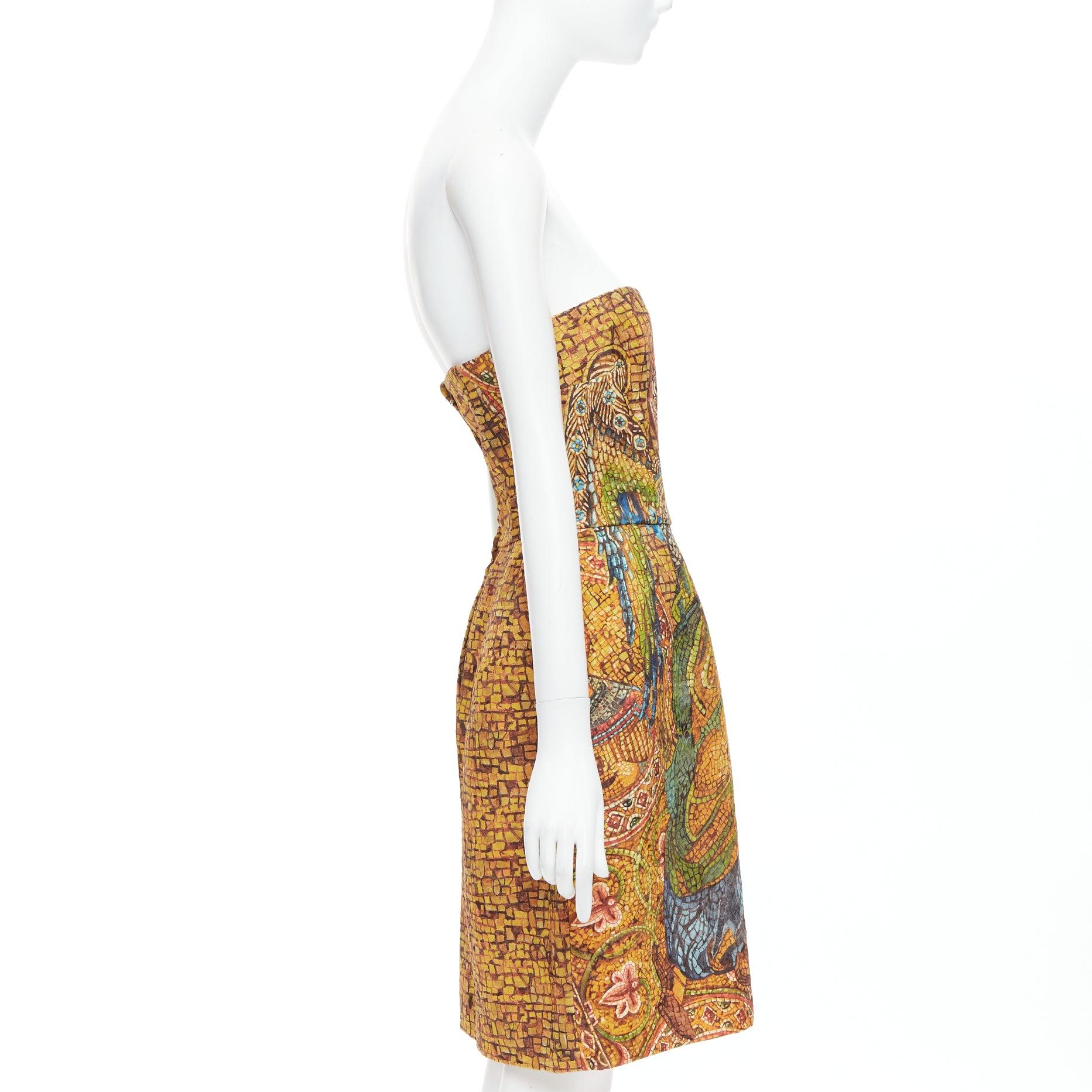 rare DOLCE GABBANA 2013 Runway gold byzantine mosaic stain glass dress IT40 S In Excellent Condition In Hong Kong, NT