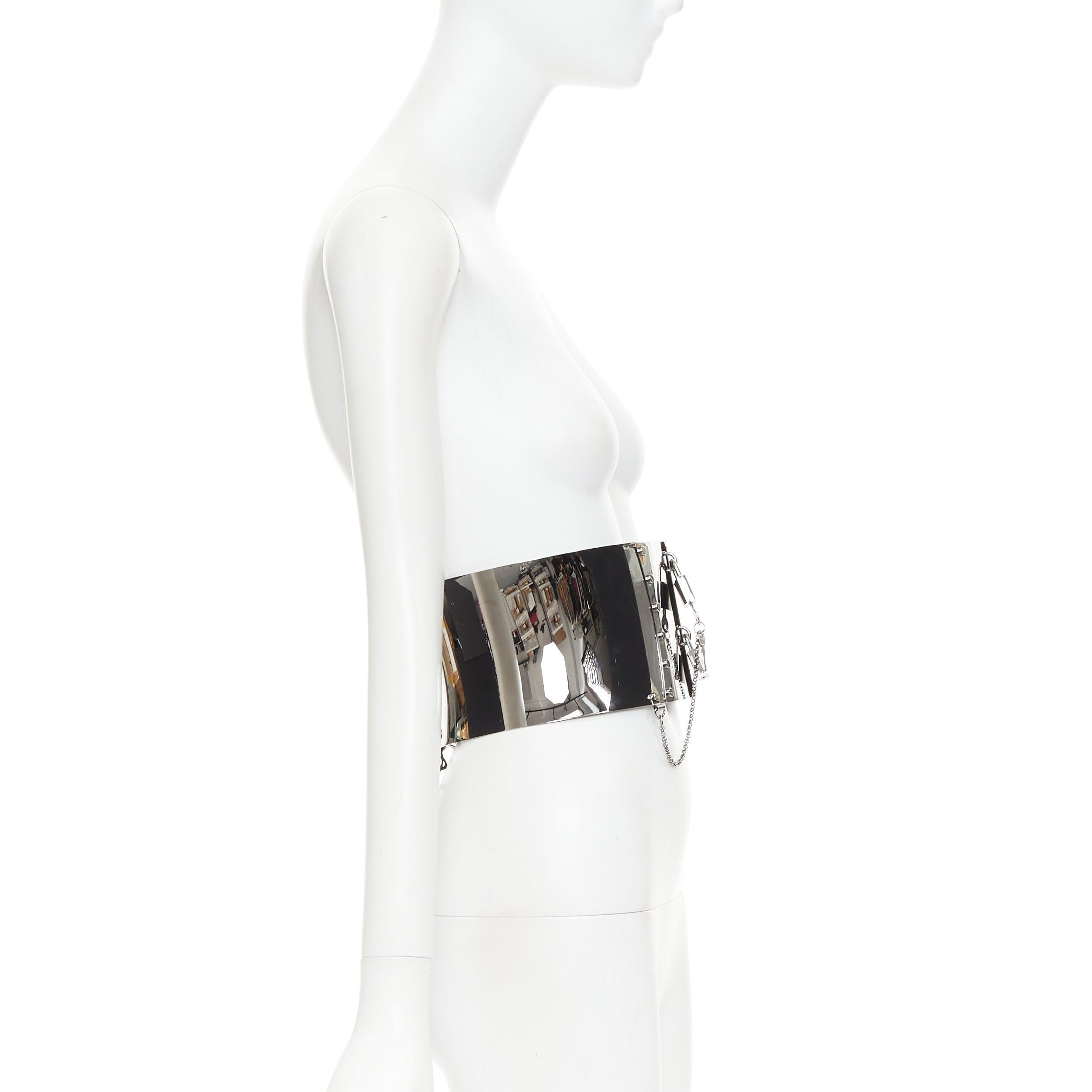 rare DOLCE GABBANA silver chrome metal double lock corset waist belt Beyonce In Good Condition For Sale In Hong Kong, NT