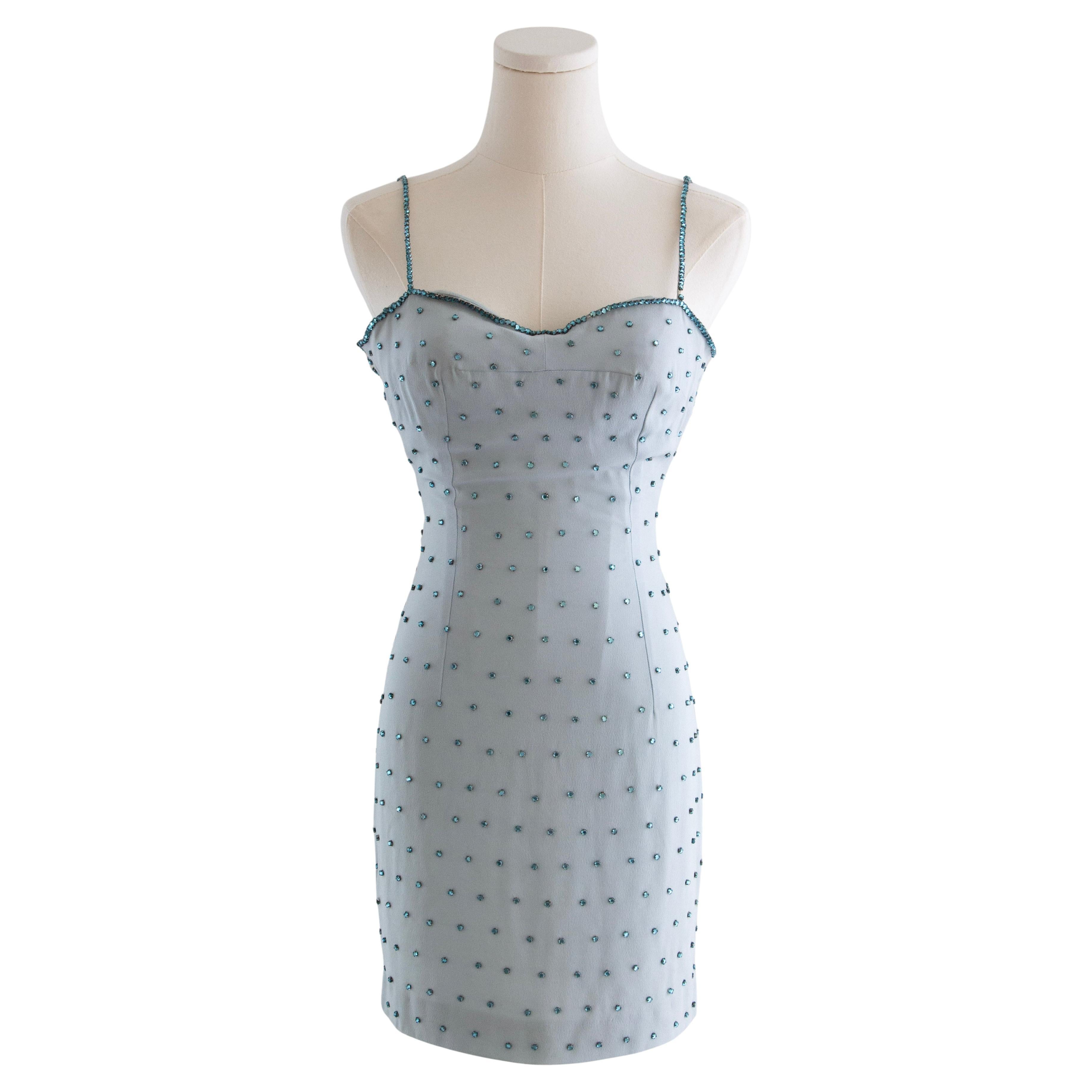 Raro Mini Abito Dolce 
Gabbana Vintage P/E 1995 impreziosito da cristalli blu chiaro