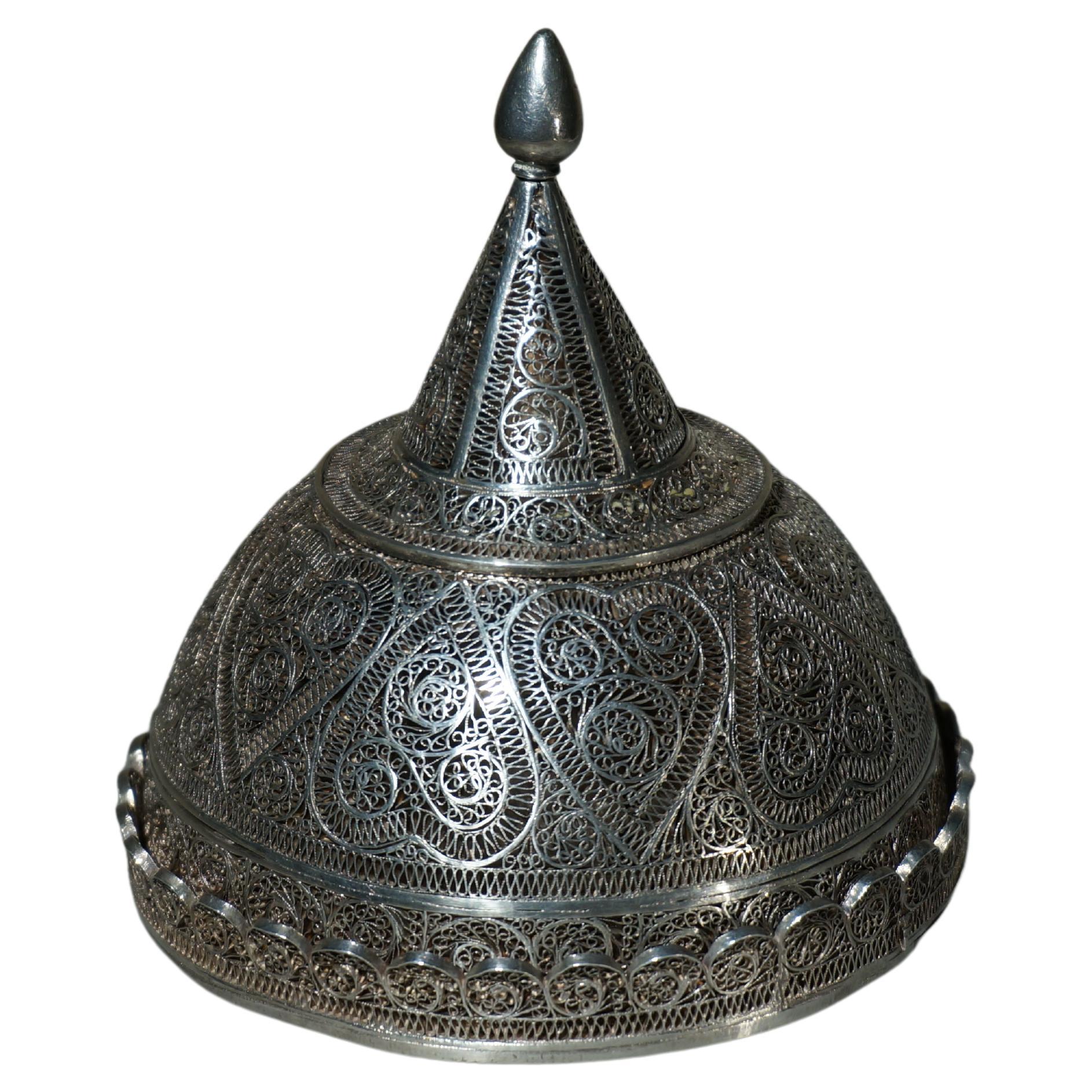 Rare domed filigree silver box, India, early 19th century. For Sale