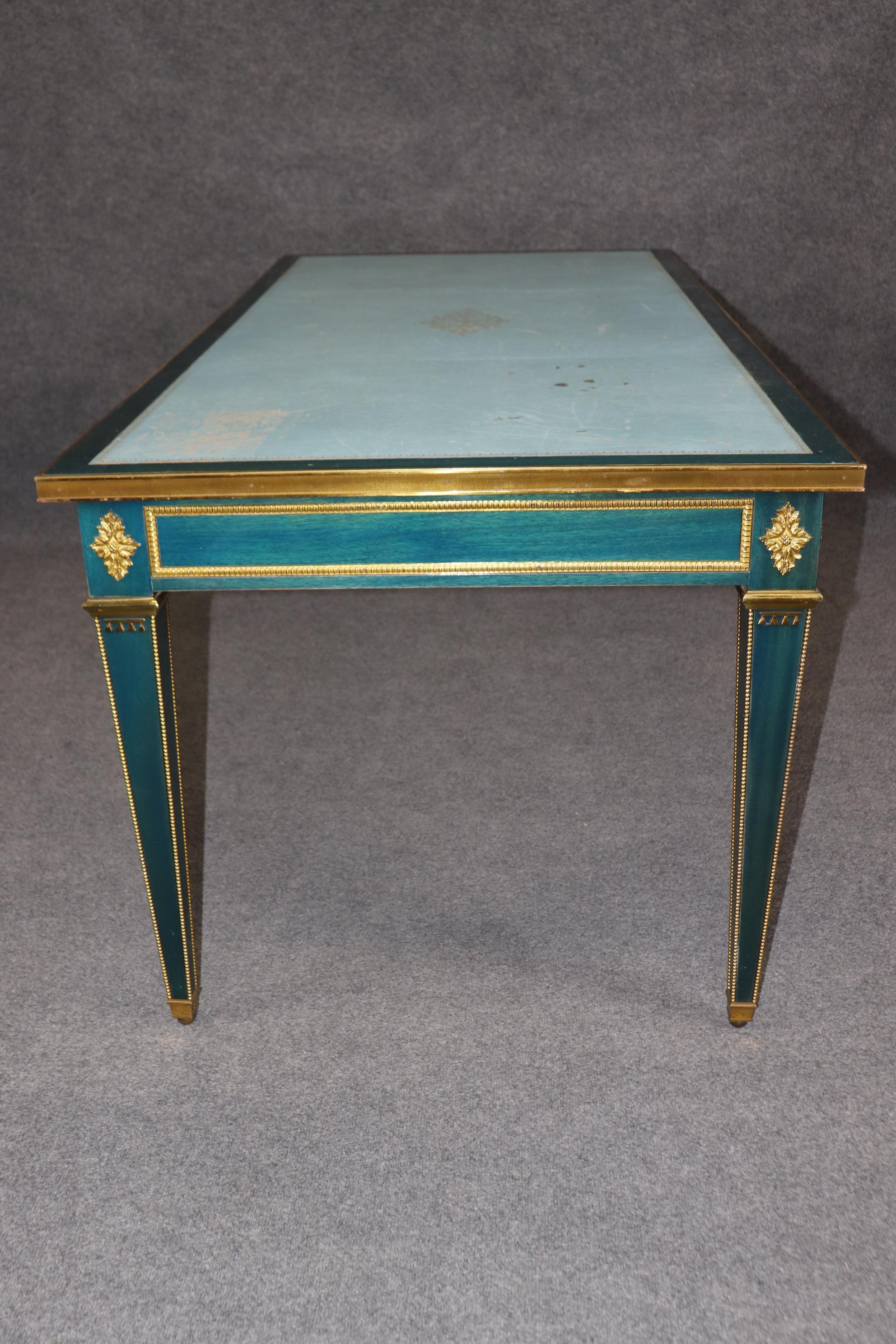 Directoire Bureau Plat de la Maison Jansen en cuir bleu-vert monté sur bronze