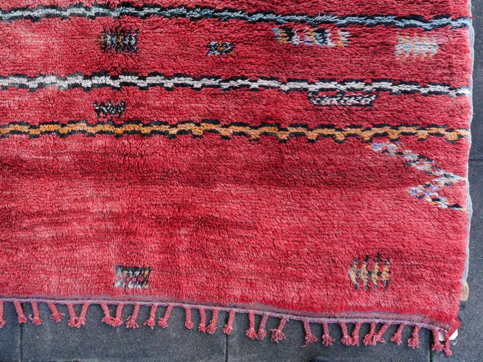 Seltener doppelseitiger nordafrikanischer marokkanischer Berberteppich-Sammlerstück, Vintage im Angebot 3