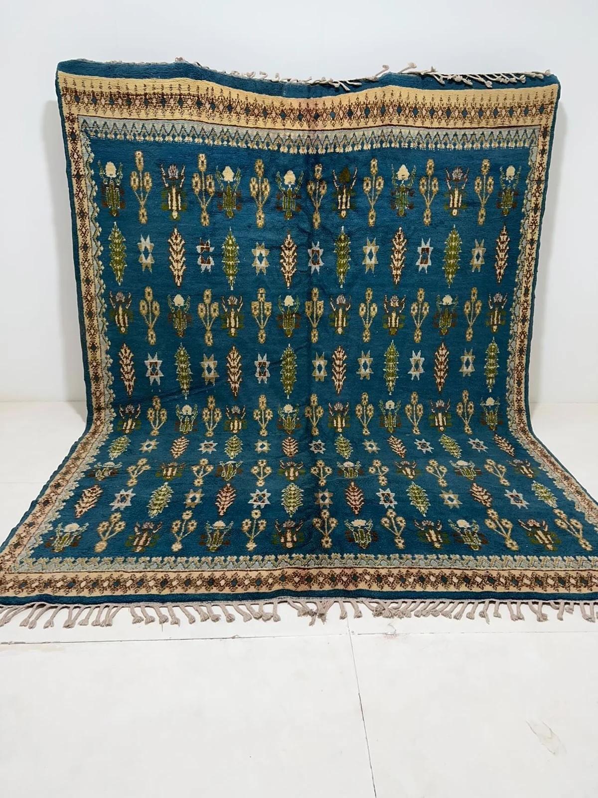 Seltener doppelseitiger marokkanischer Stammesteppich in Rot und Blau Rabat (Marokkanisch) im Angebot