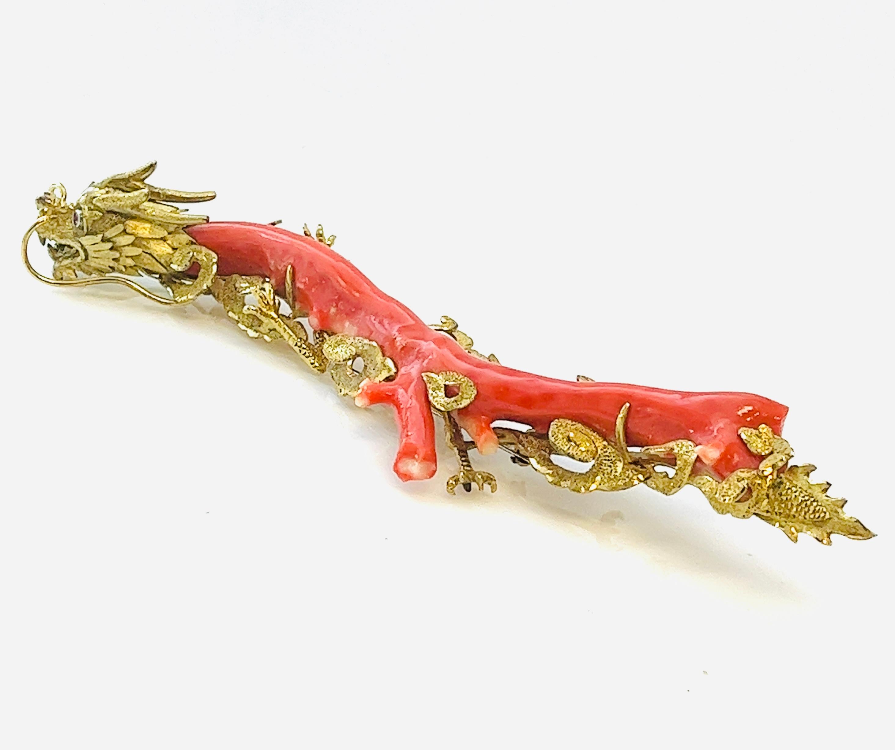 Contemporary Rare Dragon Mediterranean Coral and 14K Yellow Gold Brooch, 1970's. For Sale