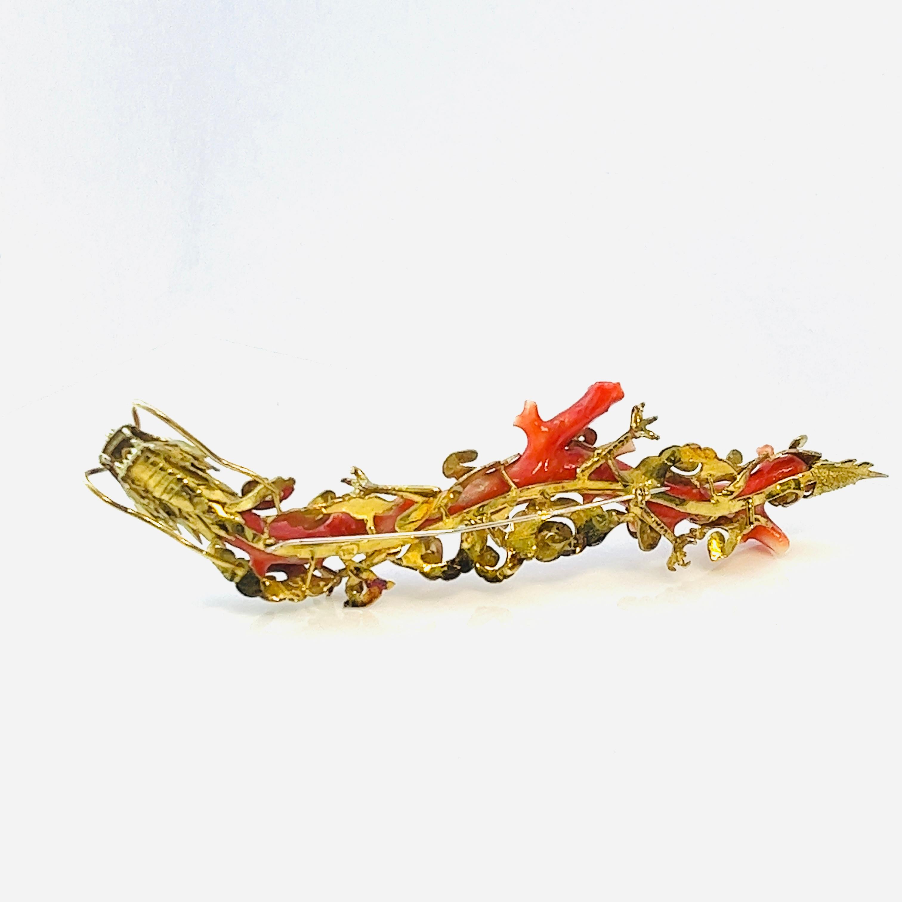 Mixed Cut Rare Dragon Mediterranean Coral and 14K Yellow Gold Brooch, 1970's. For Sale
