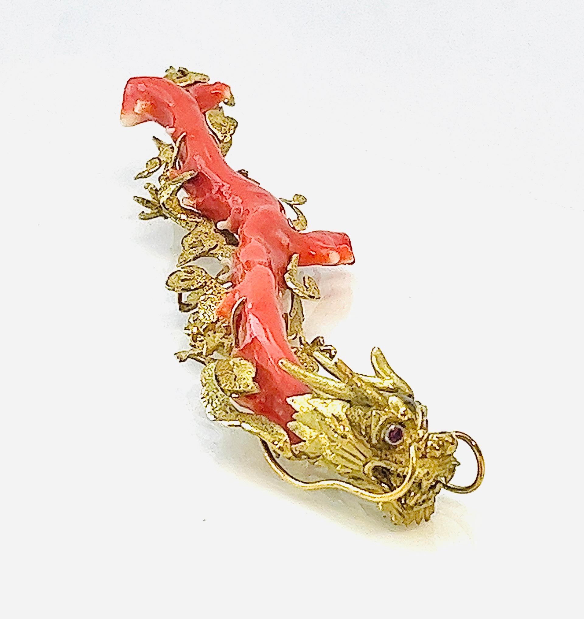 Rare Dragon Mediterranean Coral and 14K Yellow Gold Brooch, 1970's.