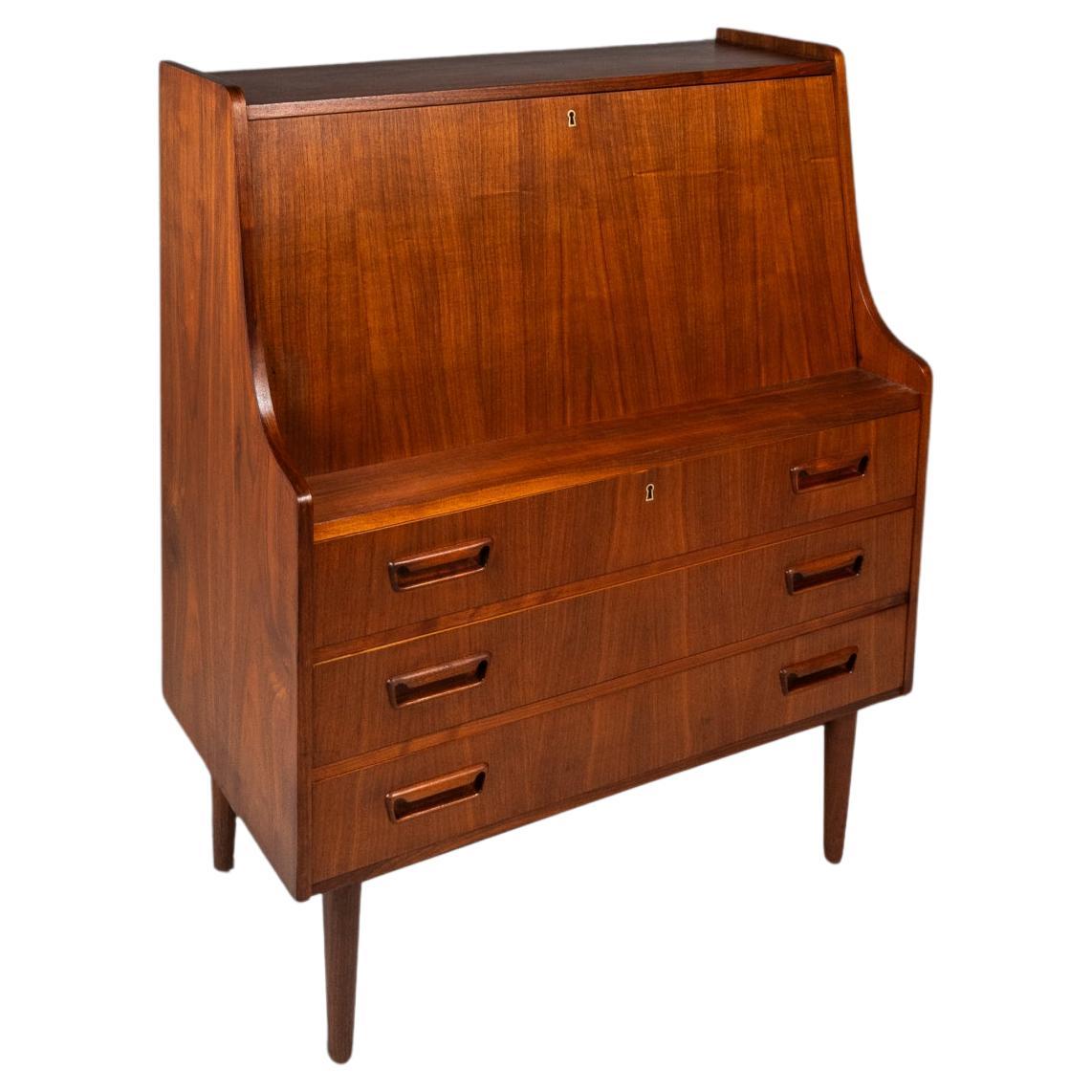 Rara scrivania a ribalta in noce di Maurice Villency, Danimarca, 1960 ca.