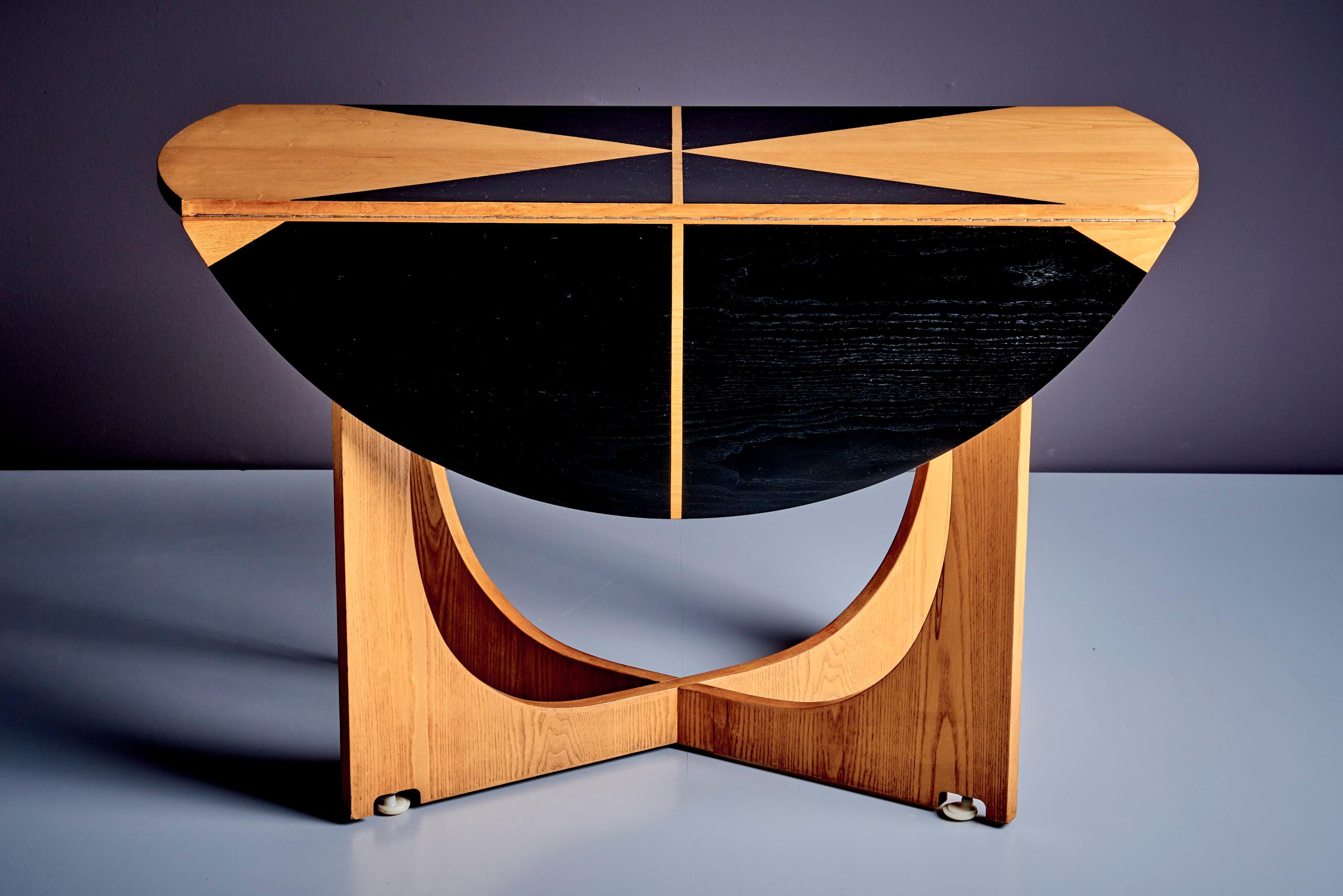 Italian Rare Drop-Leaf Table from the Apta Series by Gio Ponti with two-tone pattern For Sale