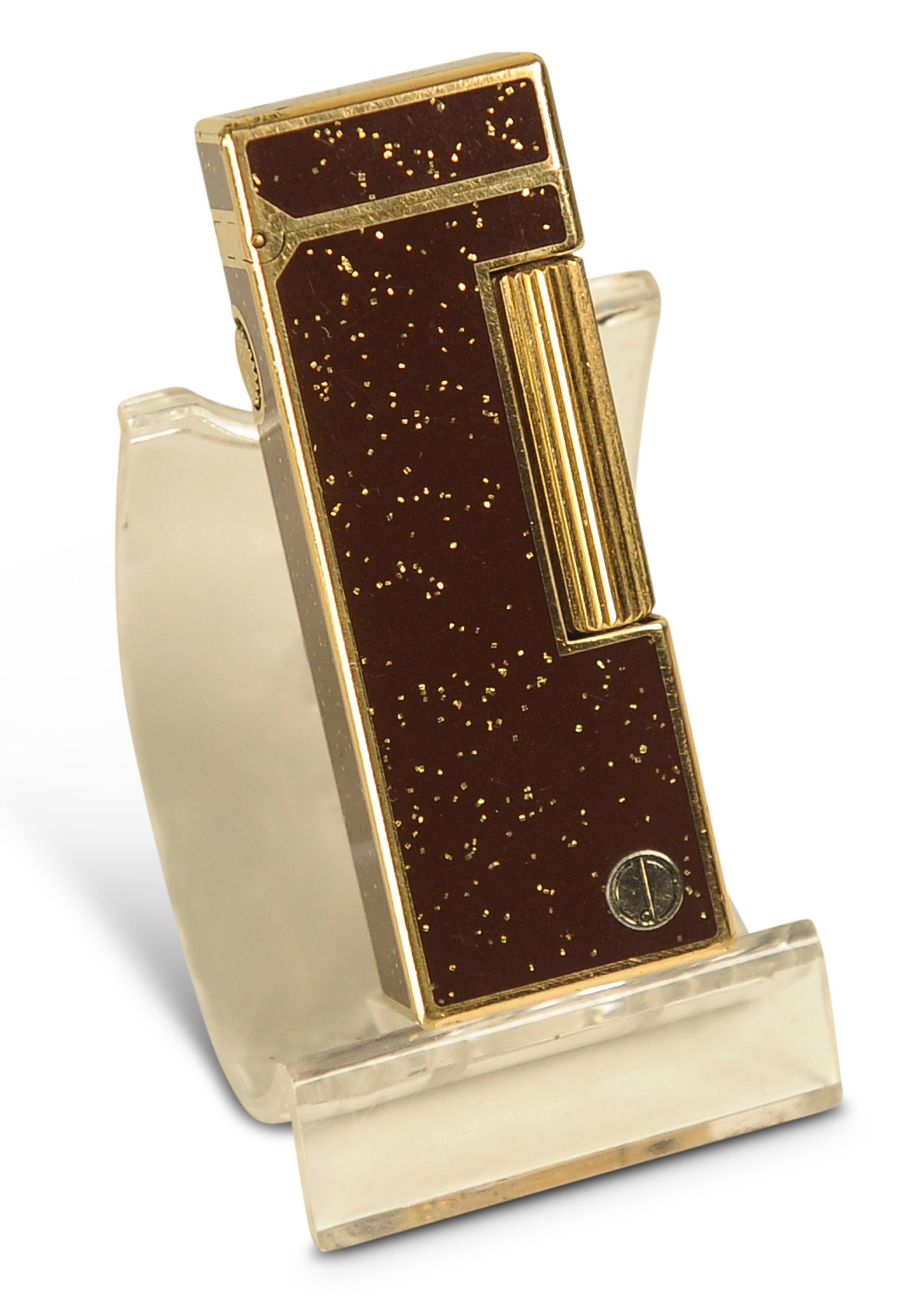 Rare Dunhill Rollagas Bordeaux Gold Dust Cigarette Lighter With Dunhill Box In Good Condition For Sale In Reading, Berkshire