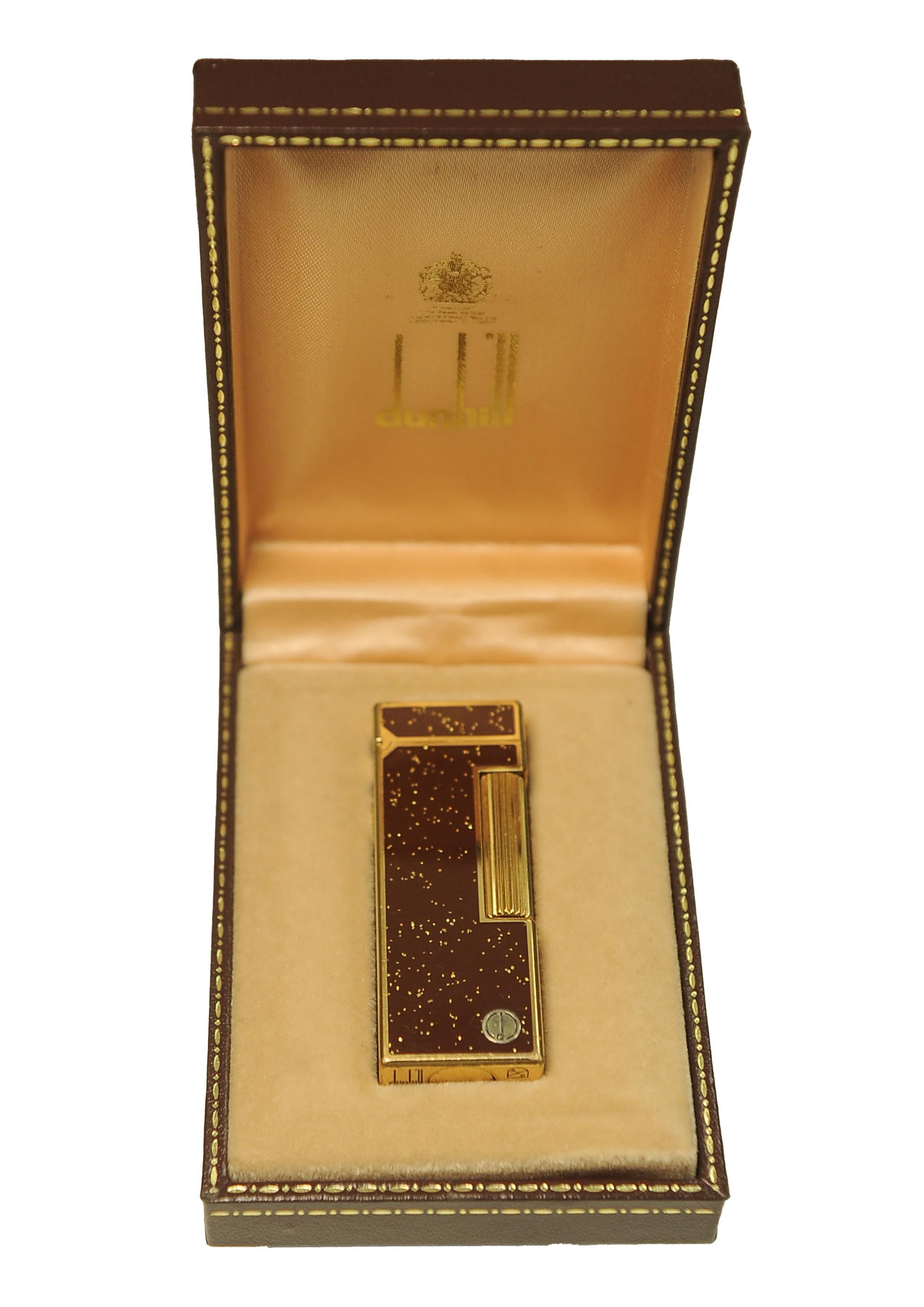 20ième siècle Rare briquet pour cigarettes Dunhill Rollagas Bordeaux doré avec boîte Dunhill en vente