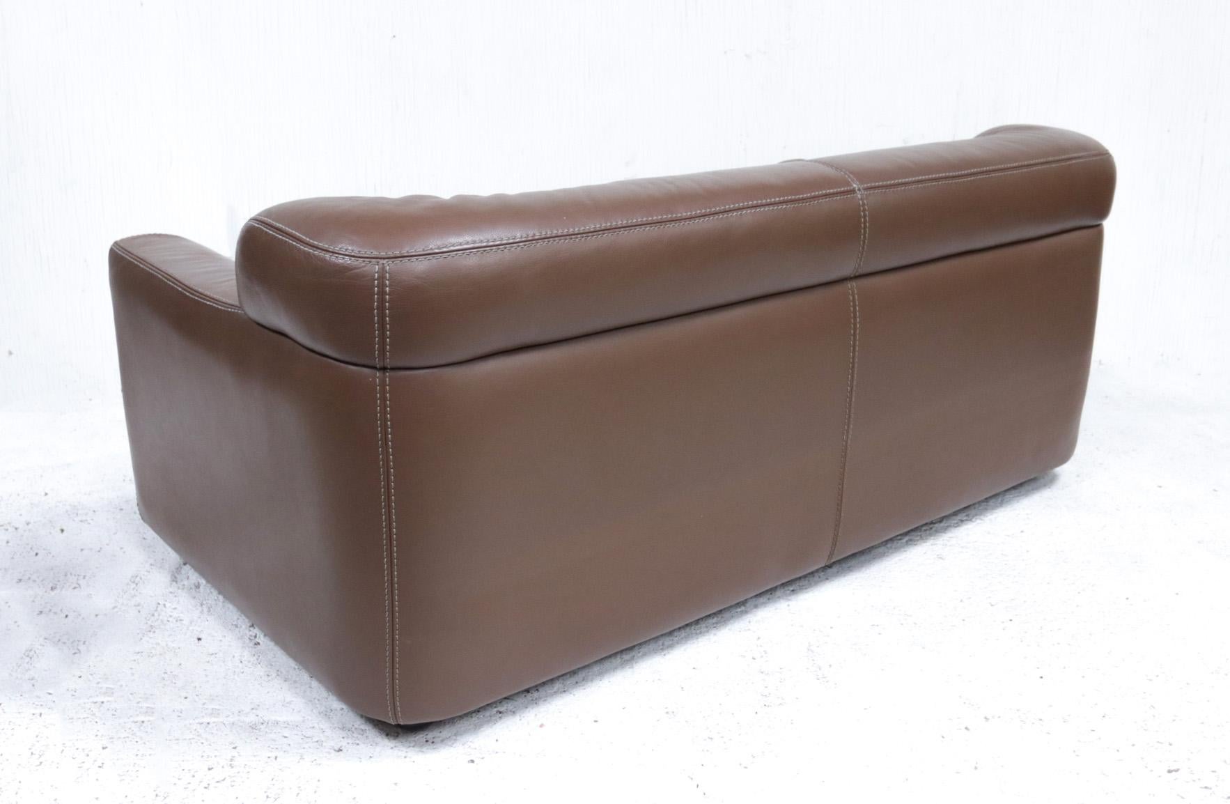 Rare Durlet Buffalo Neck-Leather Sofa, 1970s 3