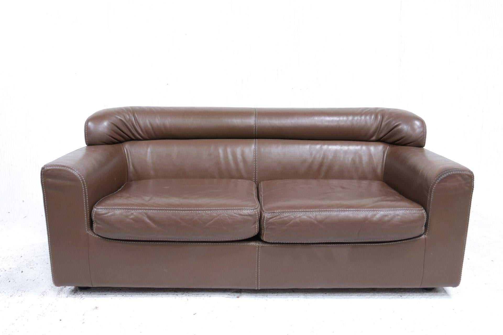 Rare Durlet Buffalo Neck-Leather Sofa, 1970s 8