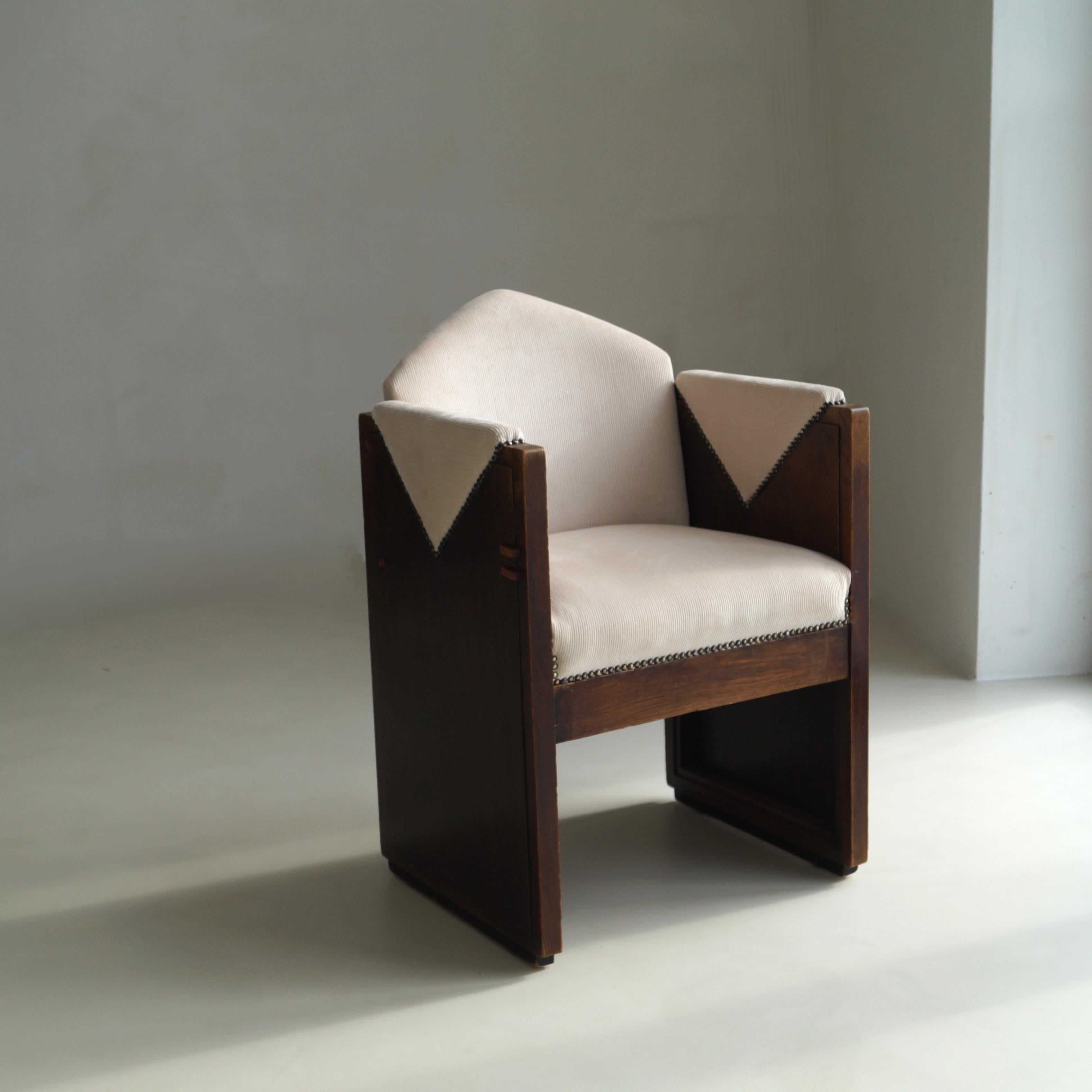 Rare fauteuil Art déco hollandais de l'école d'Amsterdam, années 1920 en vente 12