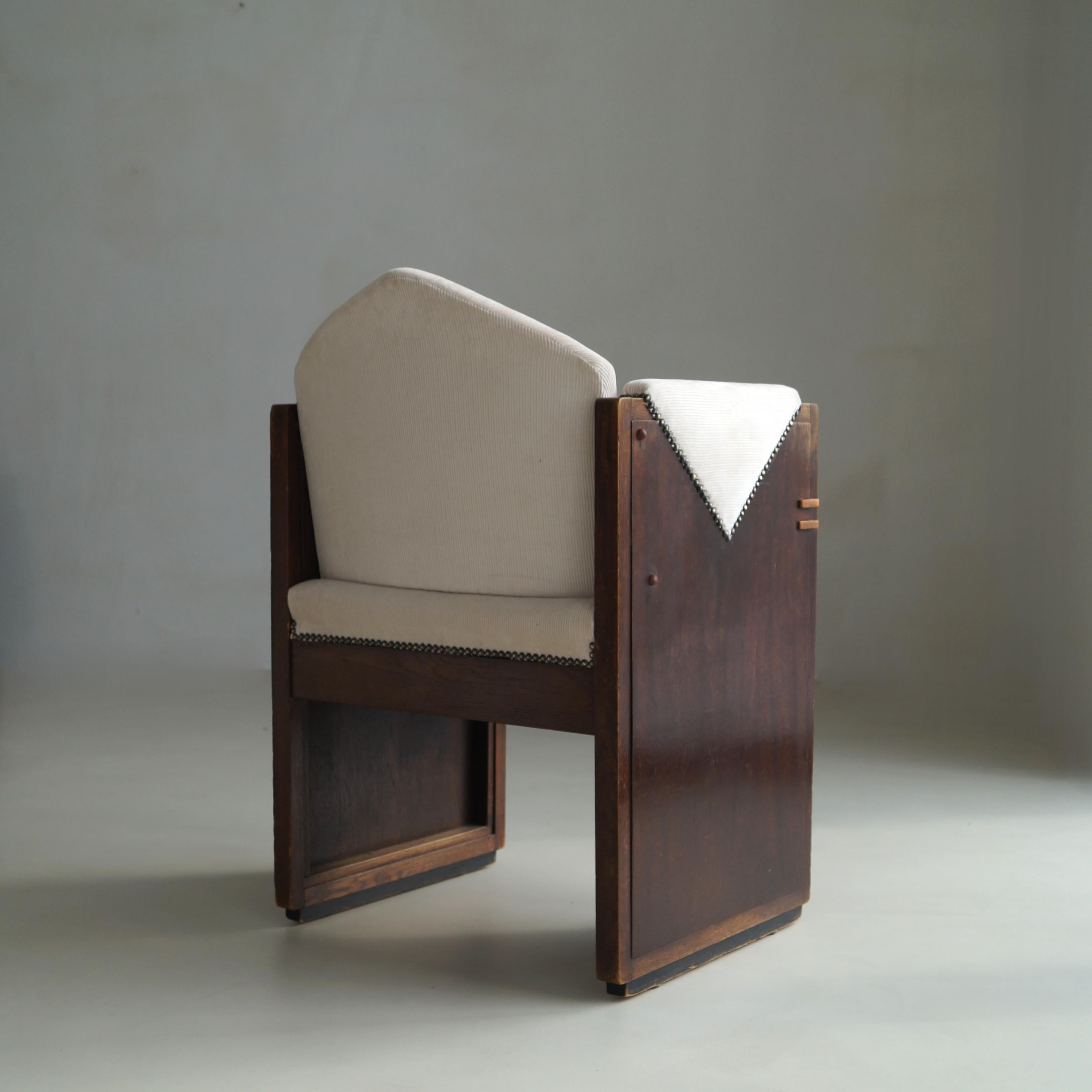 Tissu Rare fauteuil Art déco hollandais de l'école d'Amsterdam, années 1920 en vente